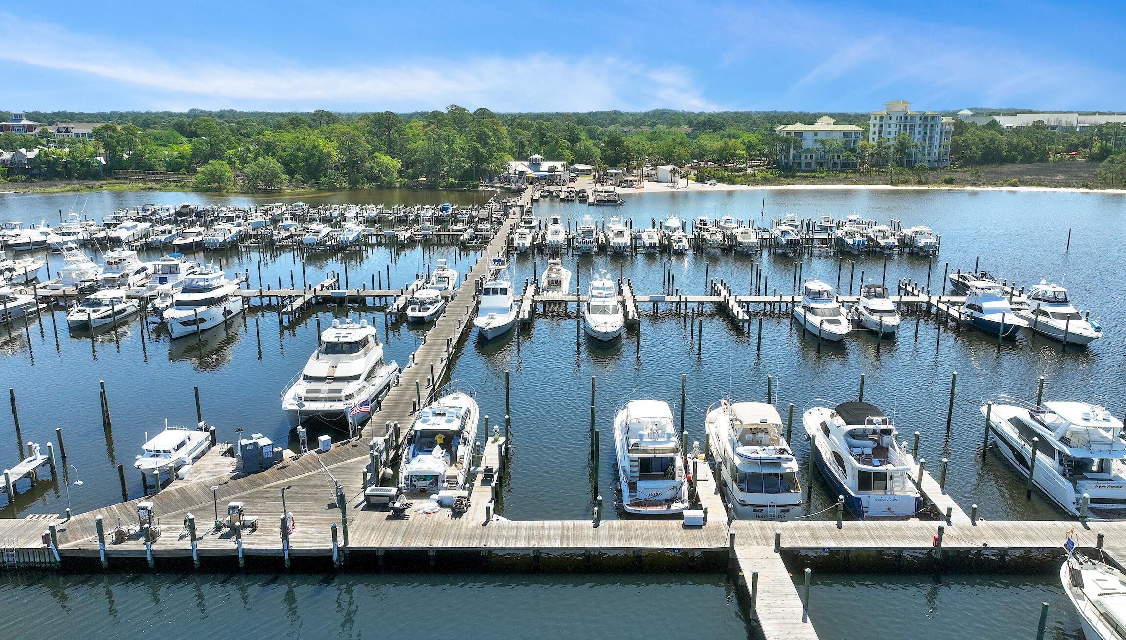 CRYSTAL LAKE II AT SANDESTIN - Residential