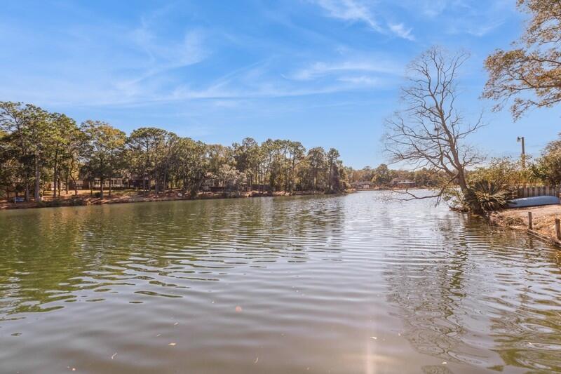 Rocky Bayou Country Club Estates/Lake Way Villas - Residential