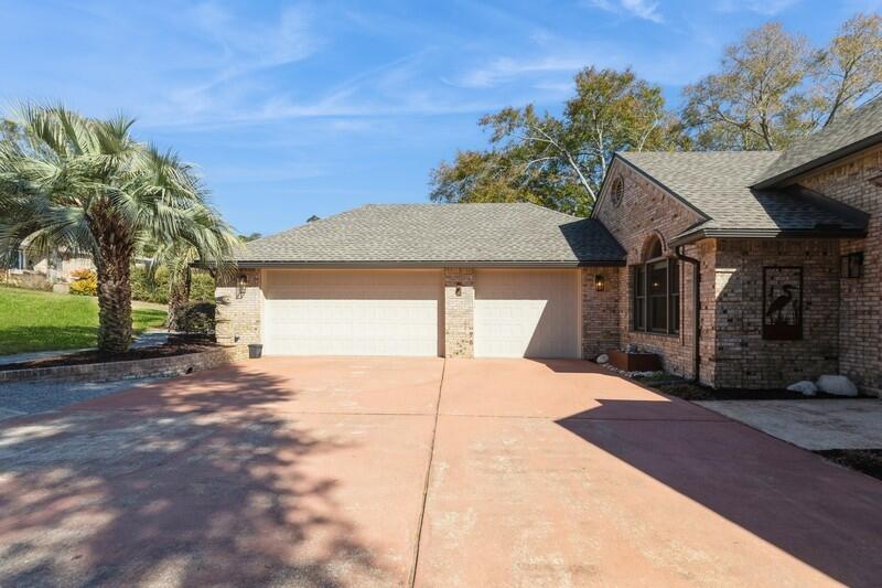Rocky Bayou Country Club Estates/Lake Way Villas - Residential