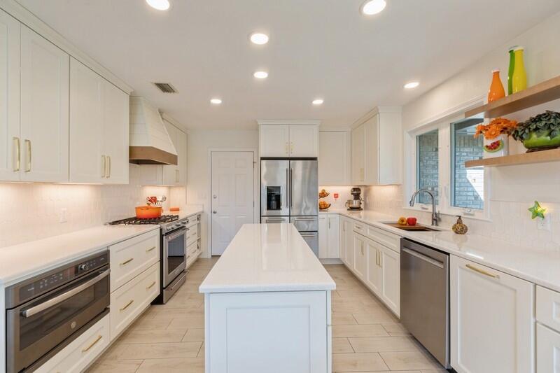 Rocky Bayou Country Club Estates/Lake Way Villas - Residential