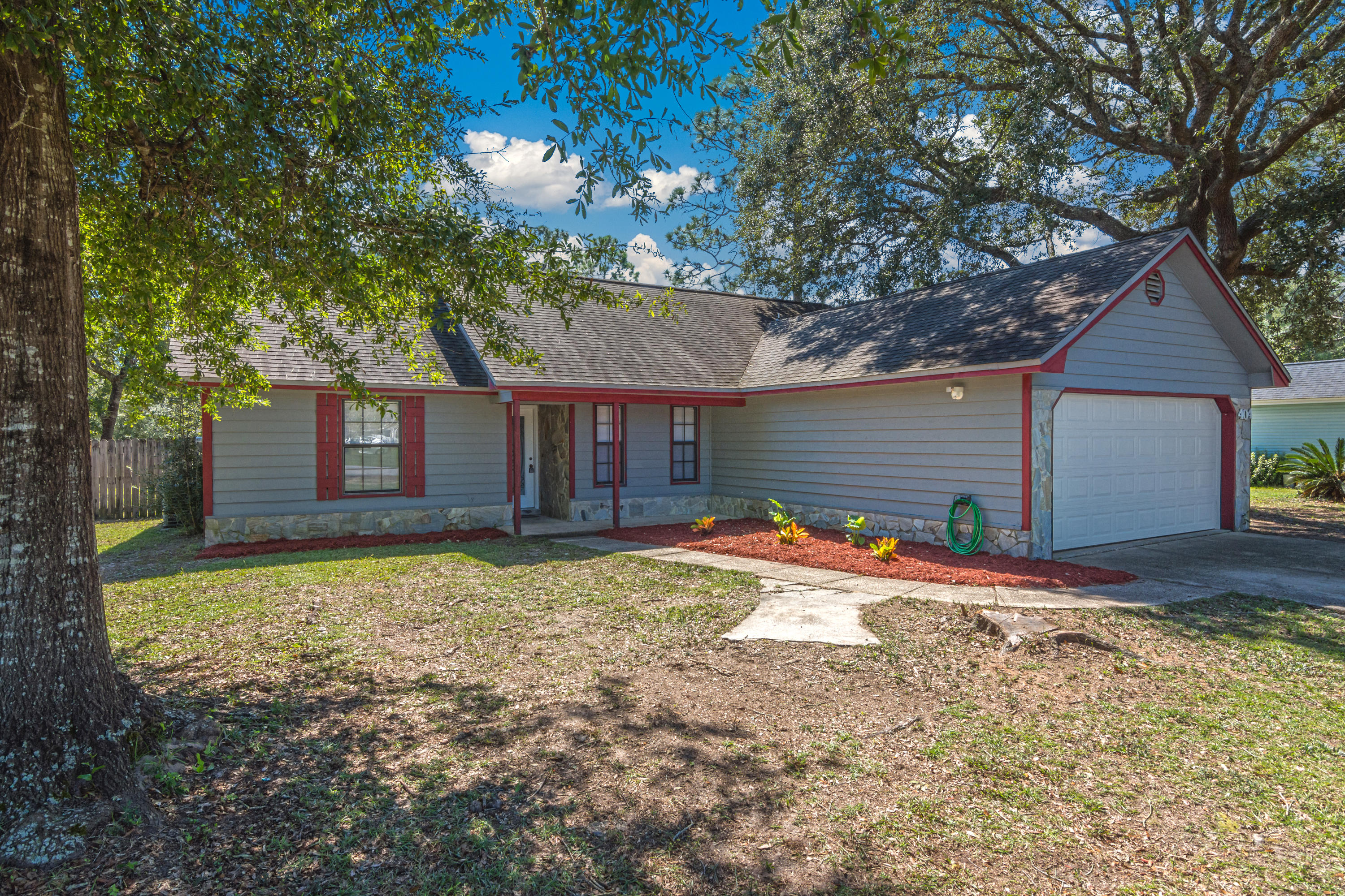 SHOAL WOOD ESTATES 1ST PH 1 - Residential