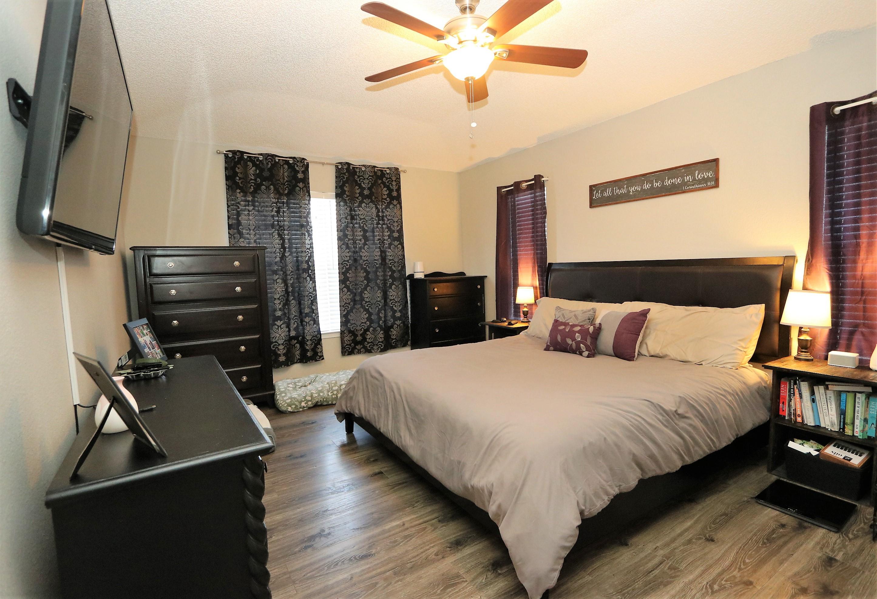 SHADOW LAKES - Residential