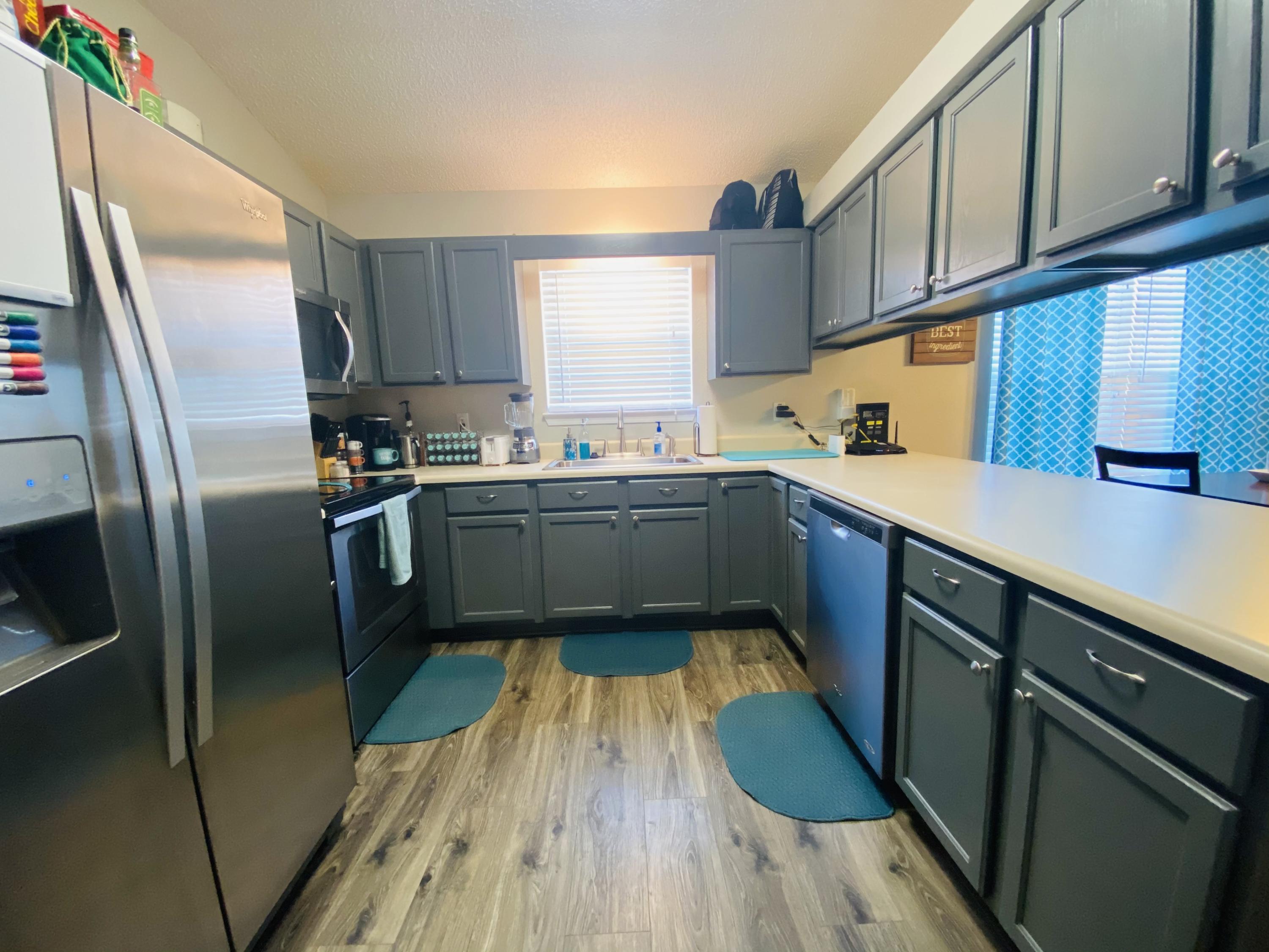 SHADOW LAKES - Residential