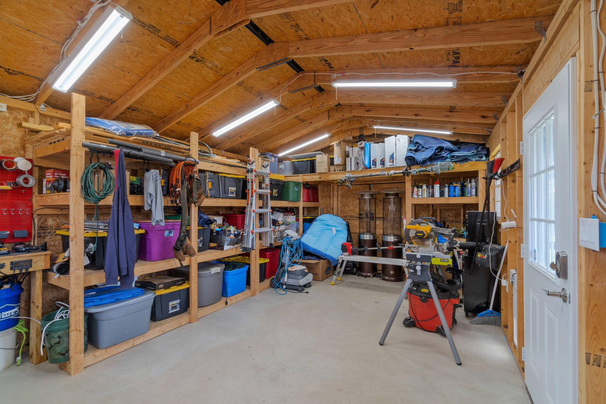 THE MEADOWS - Residential