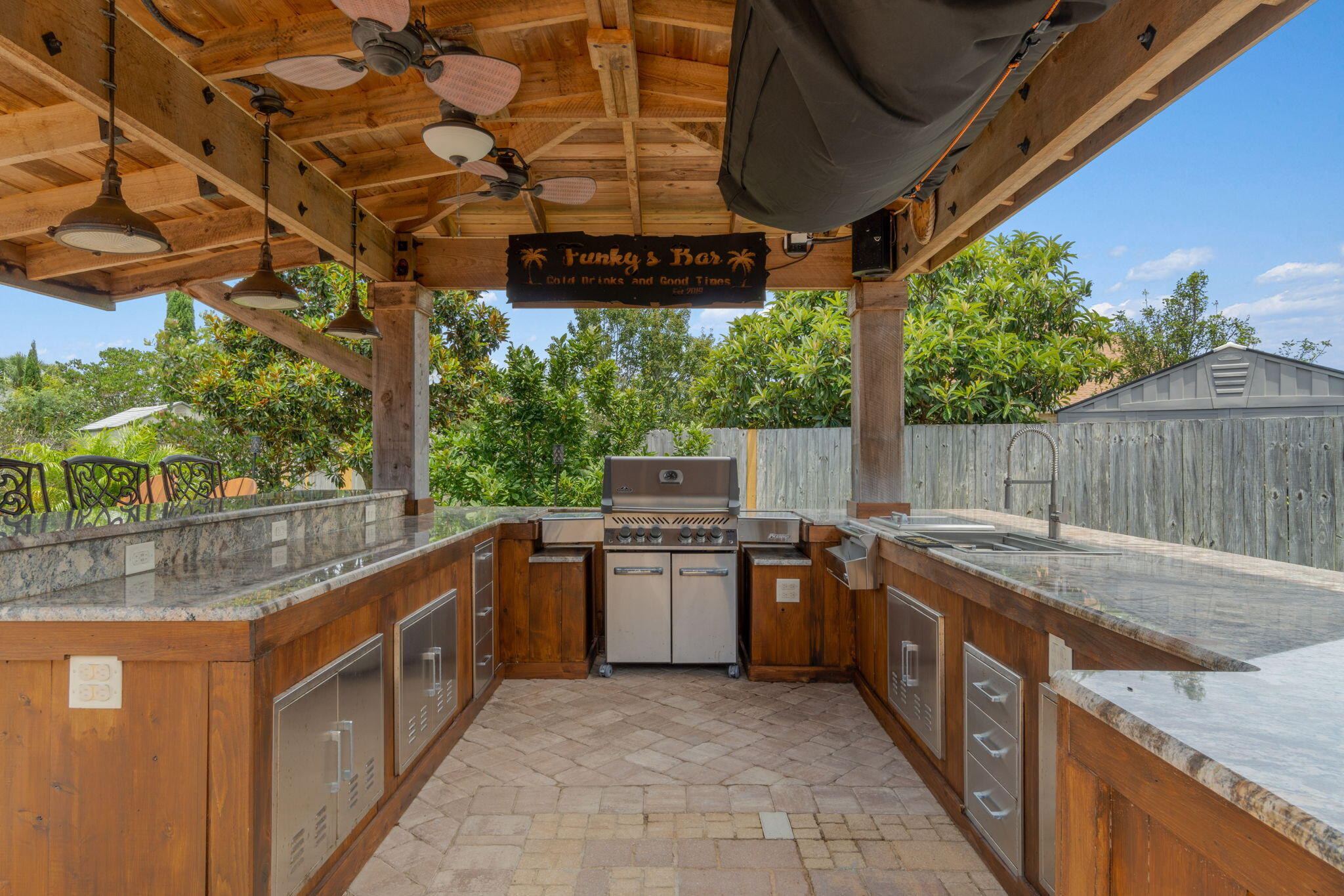 THE MEADOWS - Residential