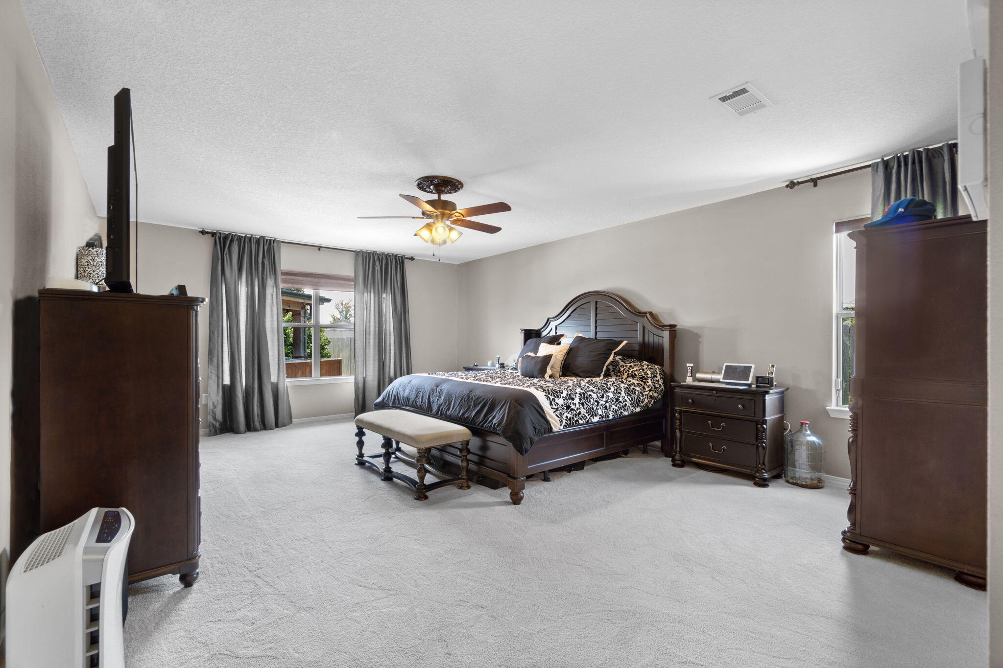 THE MEADOWS - Residential