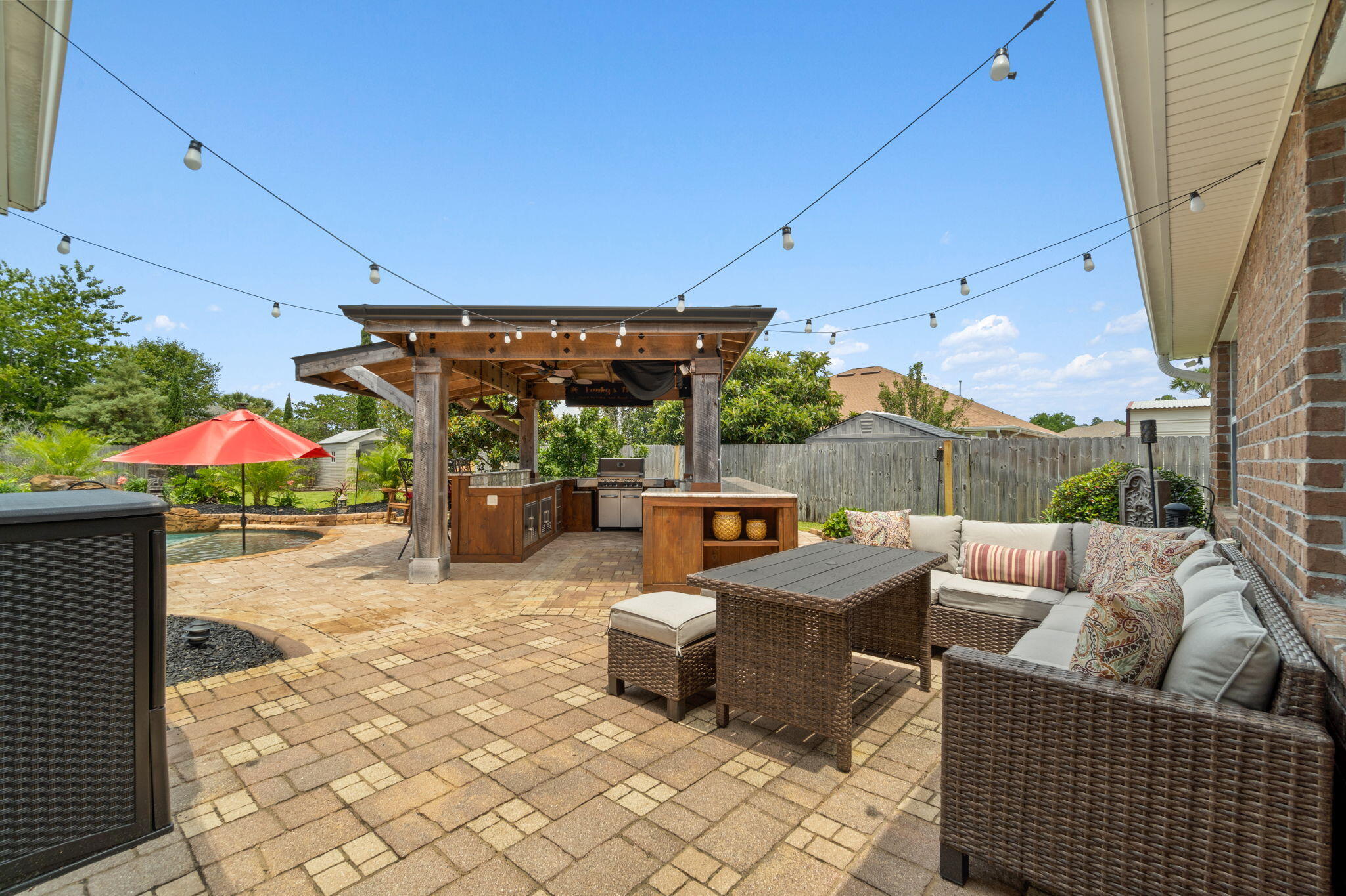 THE MEADOWS - Residential