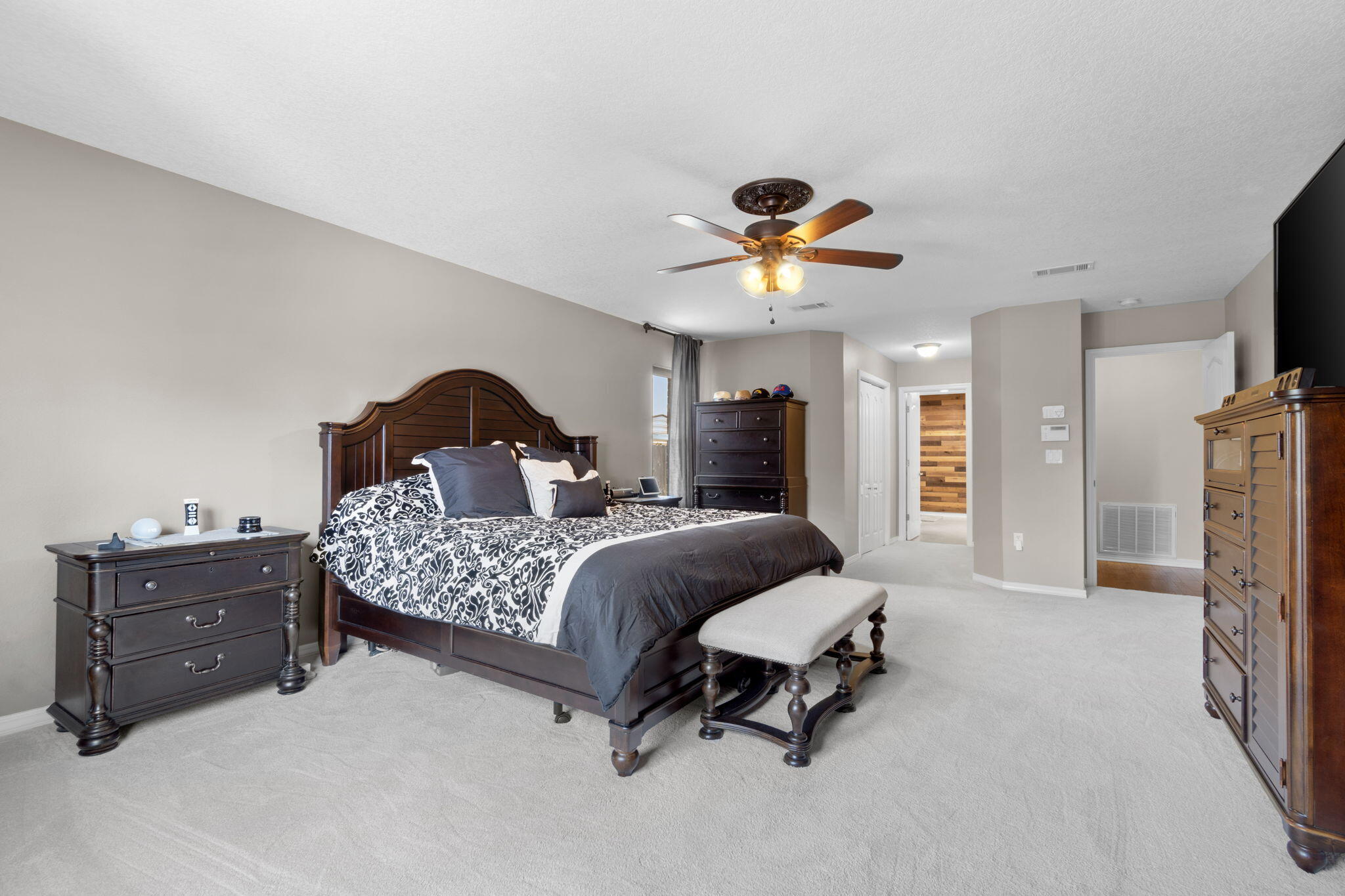 THE MEADOWS - Residential