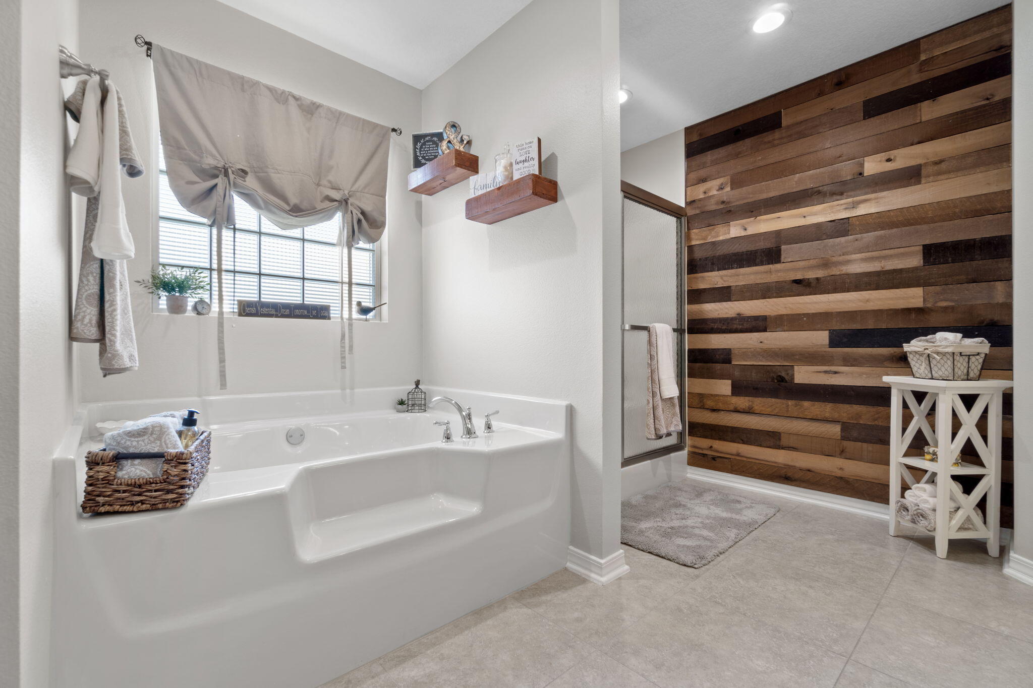 THE MEADOWS - Residential