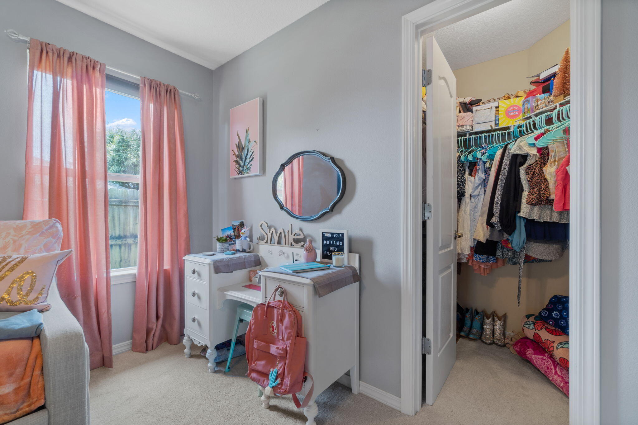 THE MEADOWS - Residential