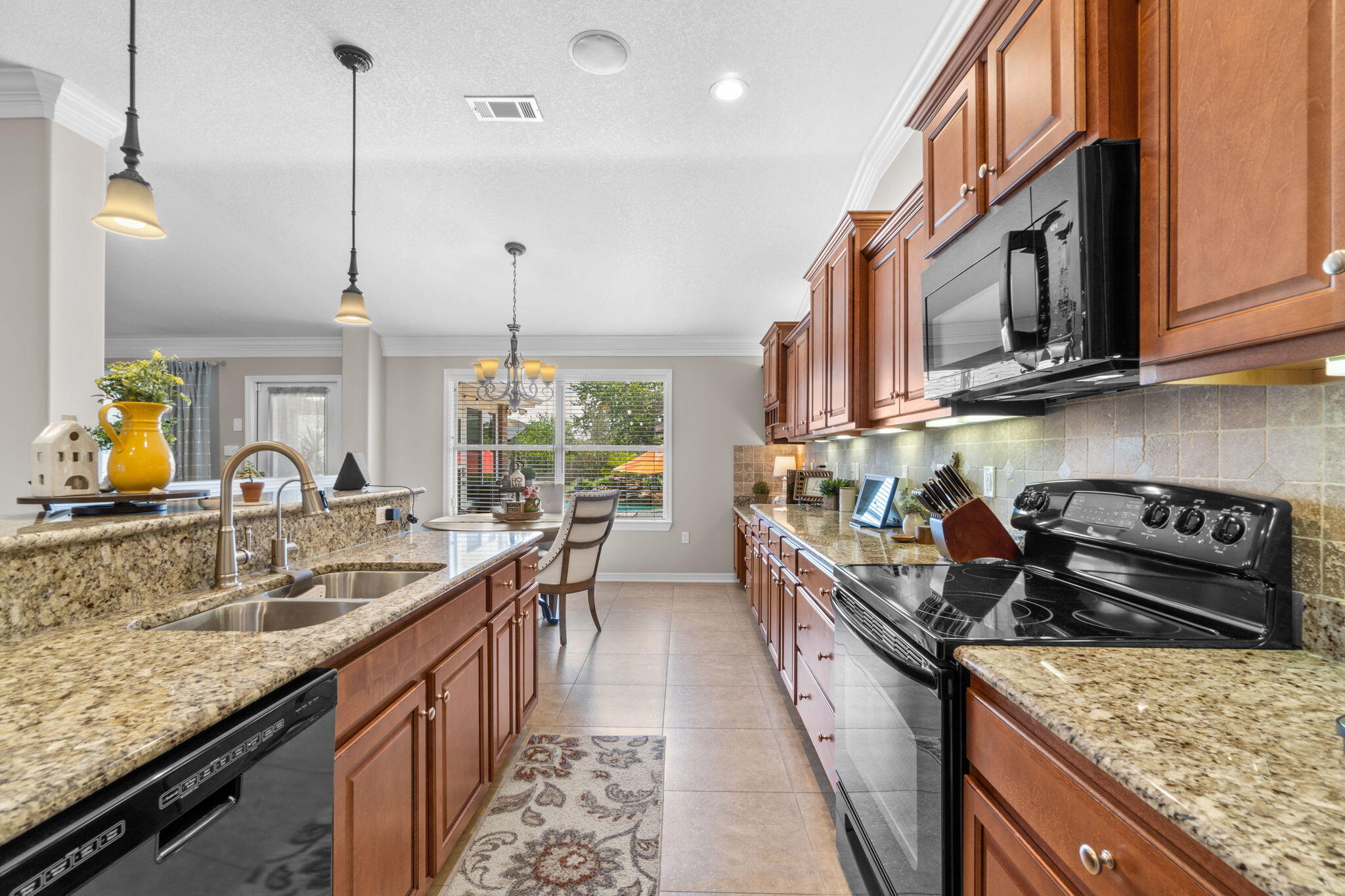 THE MEADOWS - Residential