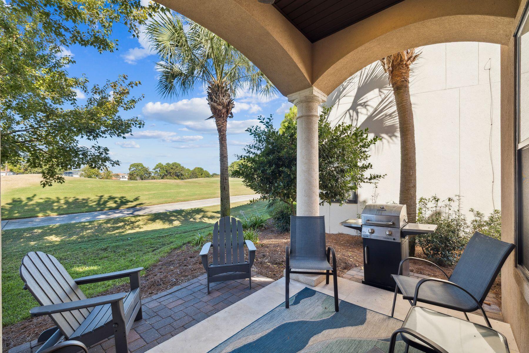 VILLA LAGO - Residential