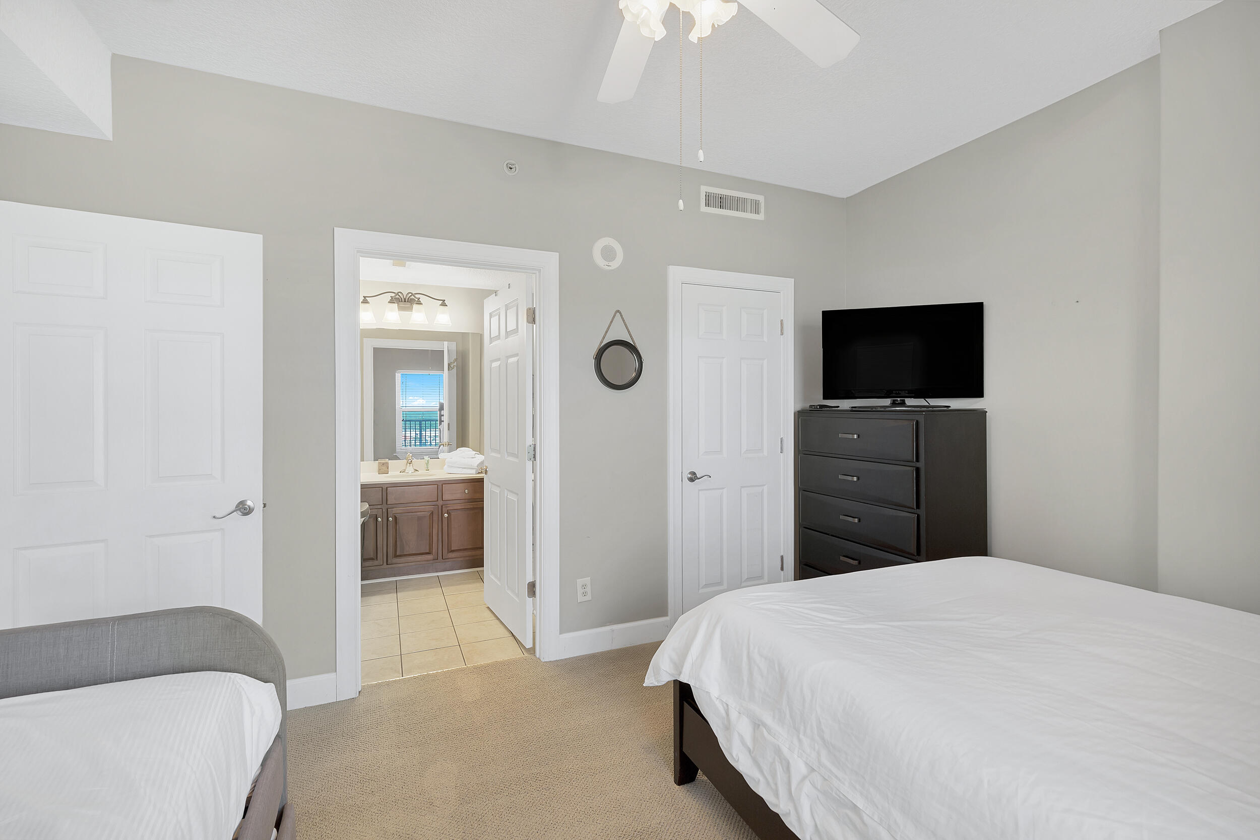 TROPIC WINDS - Residential