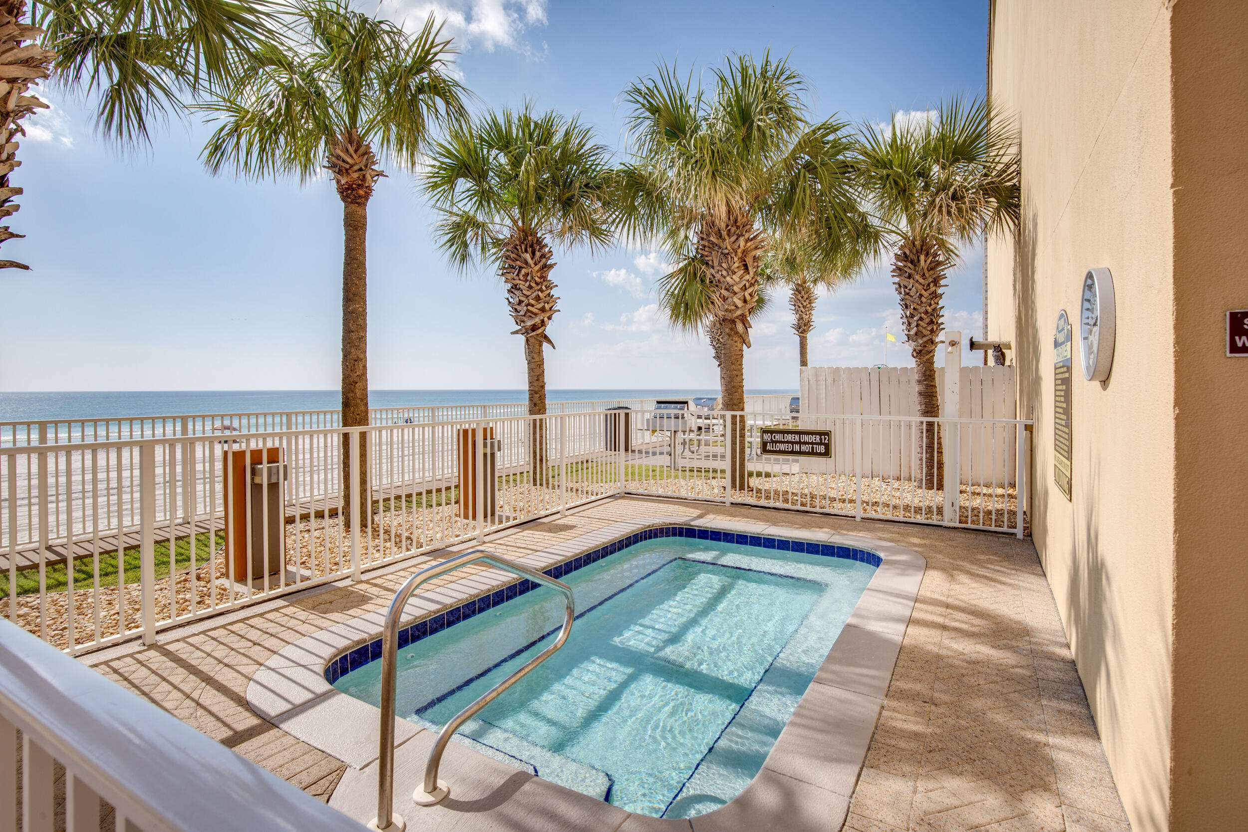 TROPIC WINDS - Residential