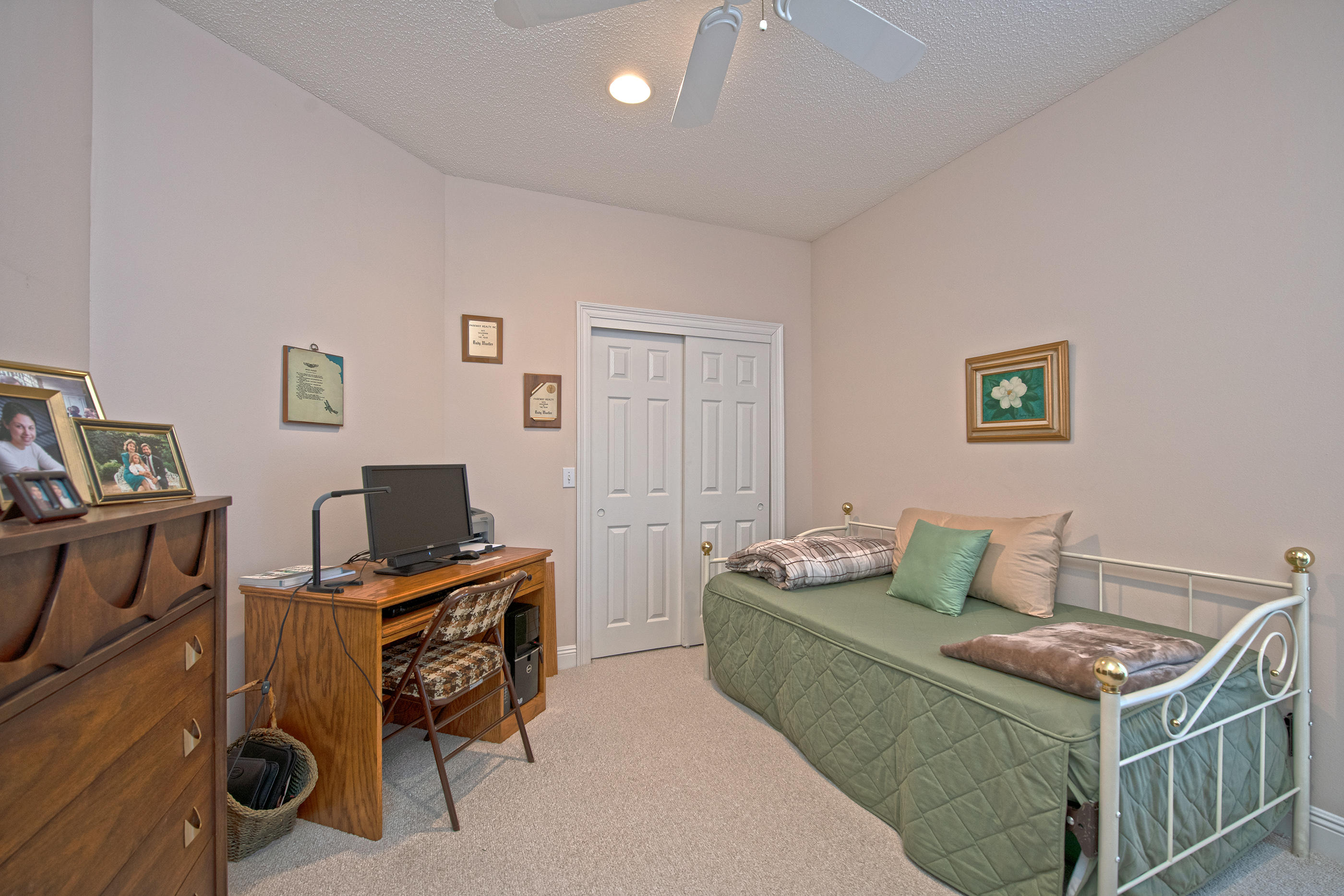 LAKE POINTE - Residential