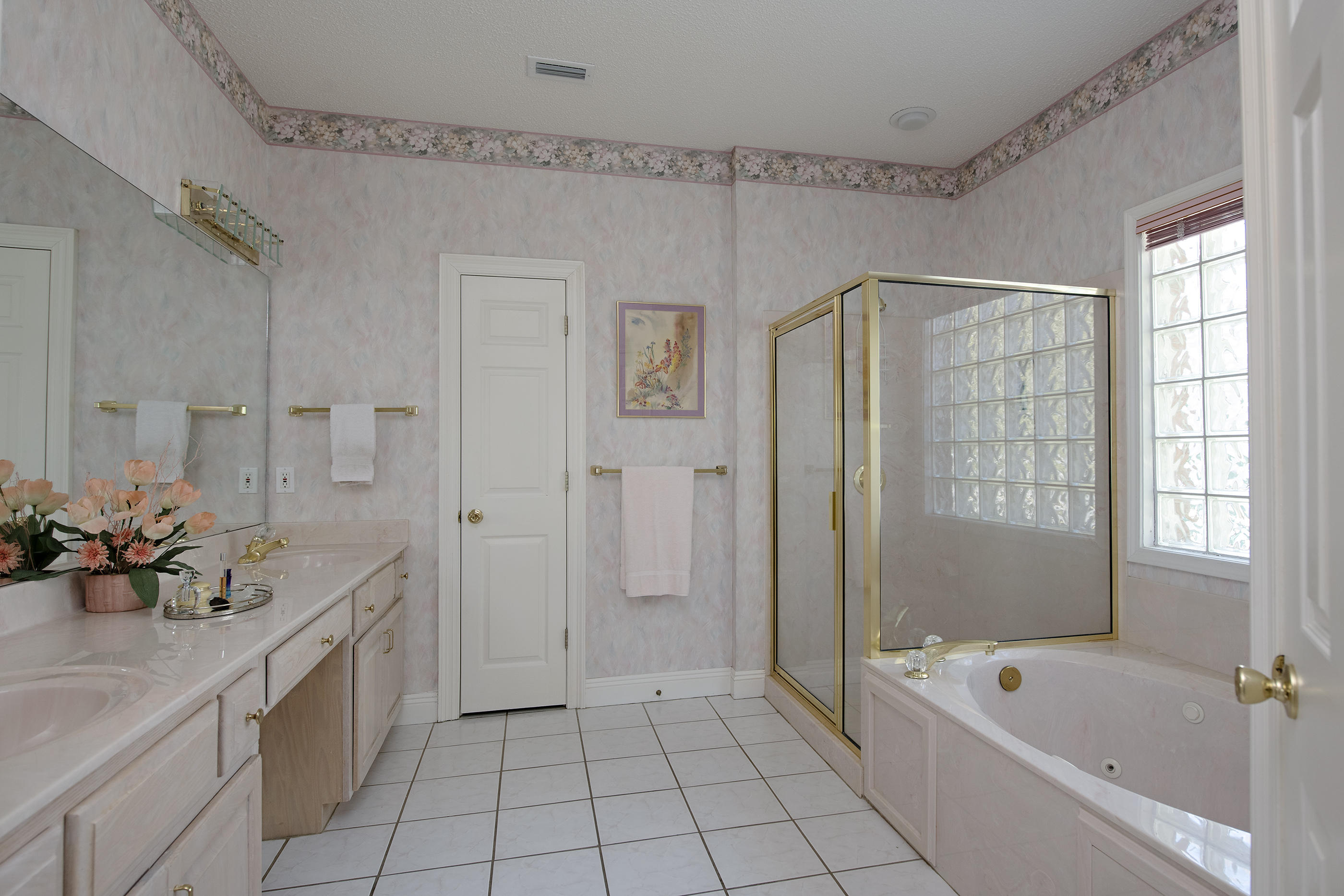 LAKE POINTE - Residential