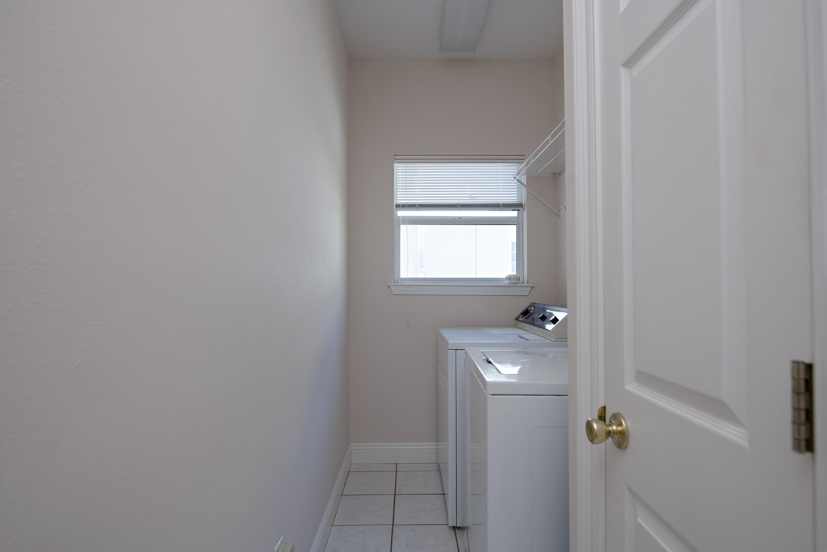 LAKE POINTE - Residential