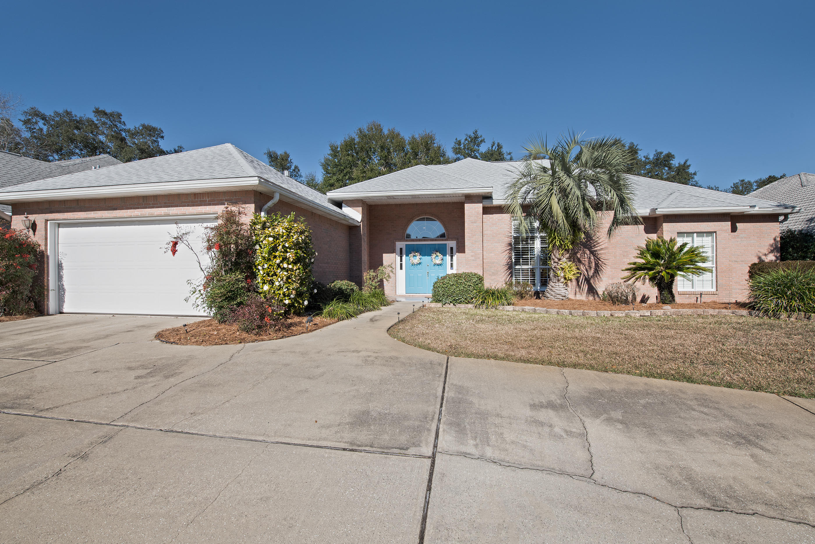 LAKE POINTE - Residential