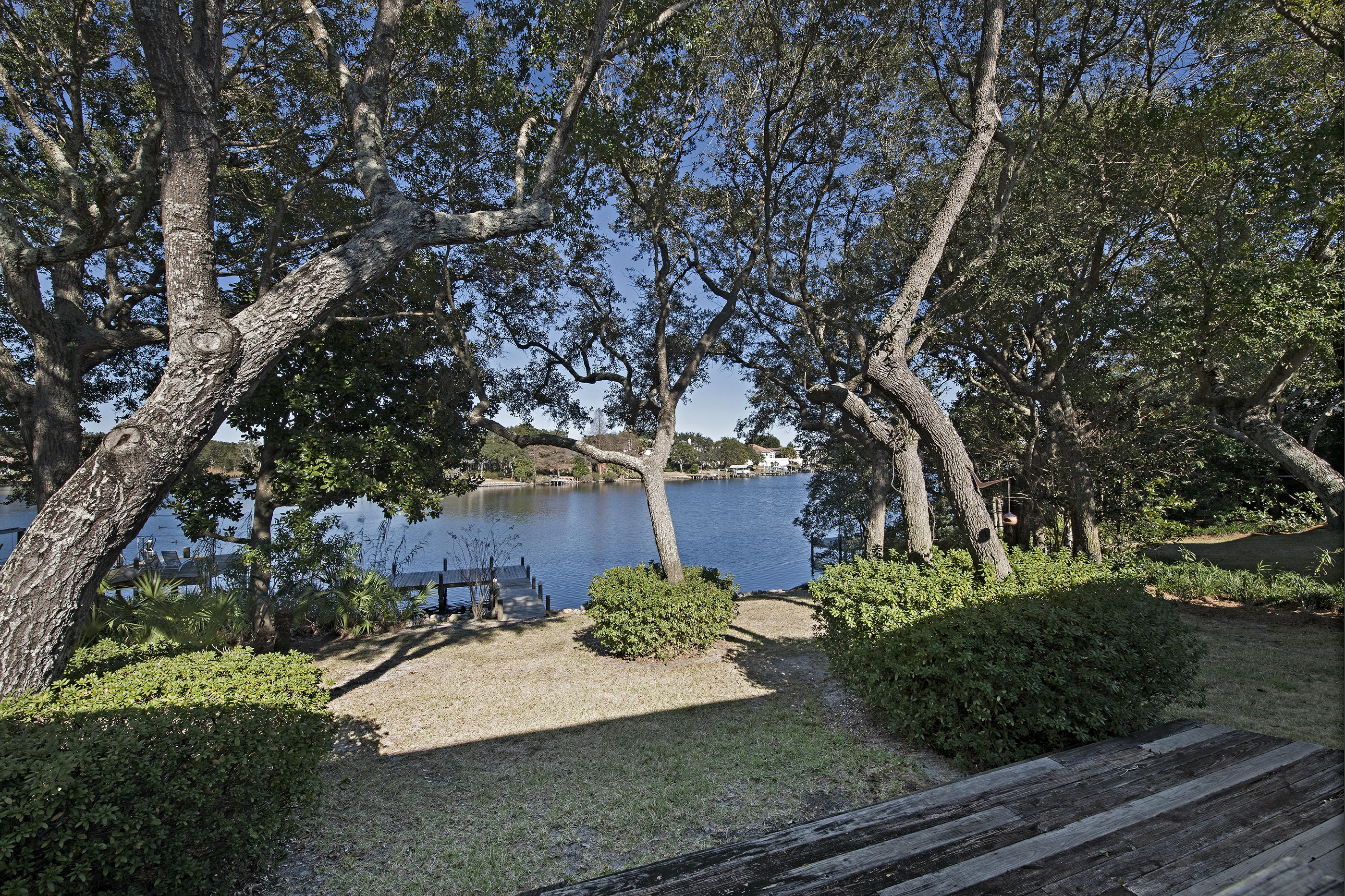 LAKE POINTE - Residential