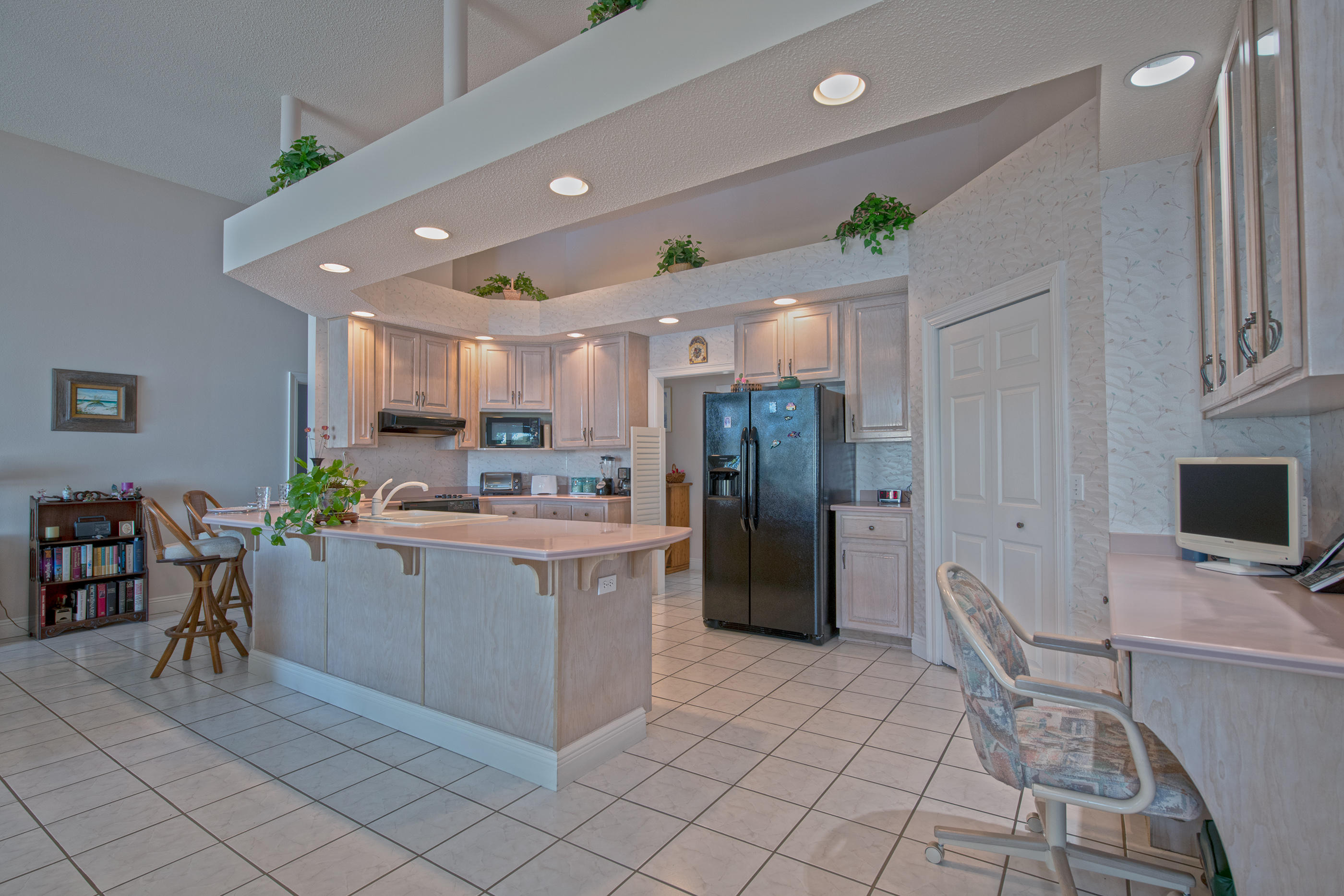 LAKE POINTE - Residential