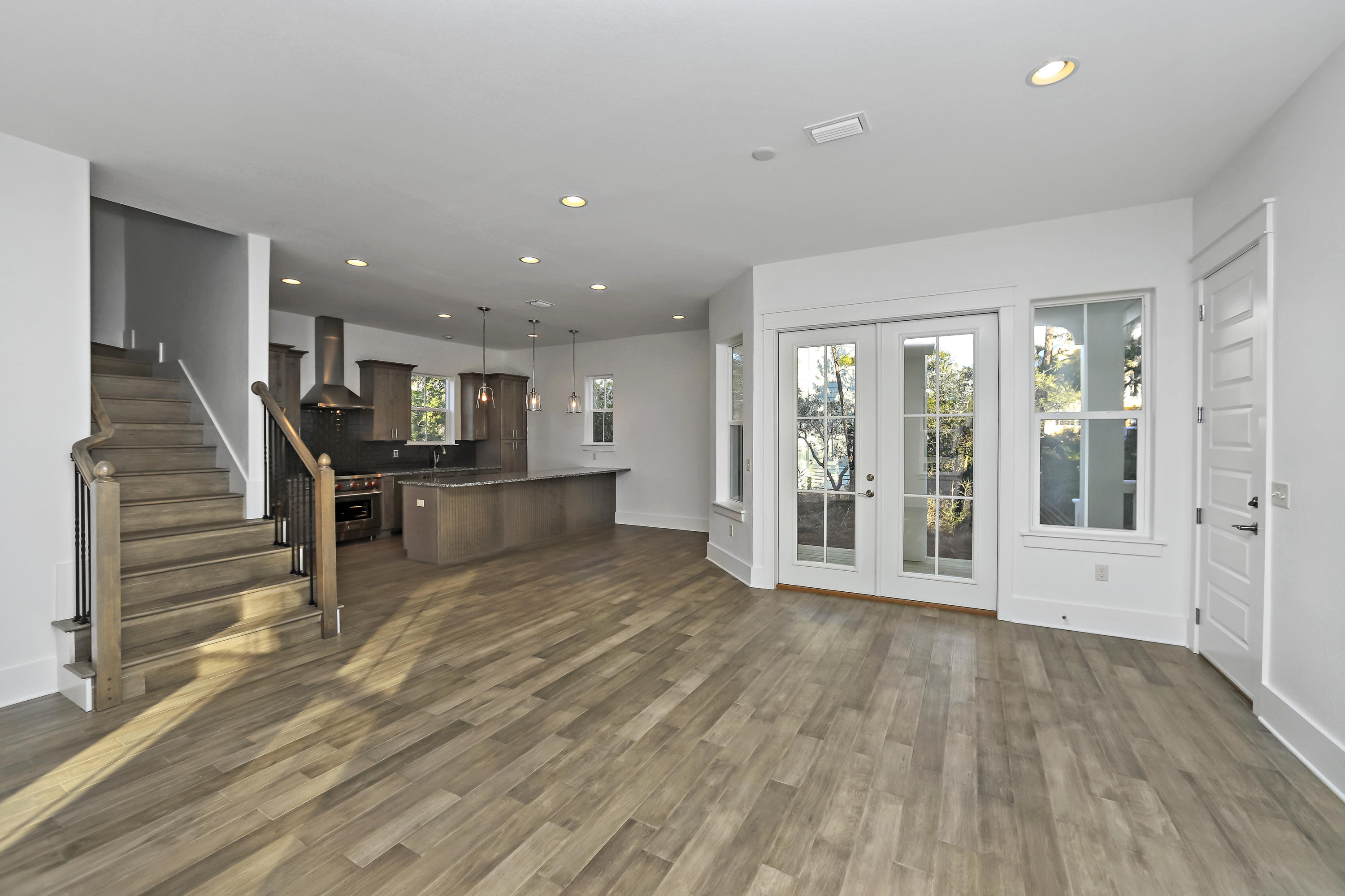 LAKEWOOD VILLAGE UNREC - Residential