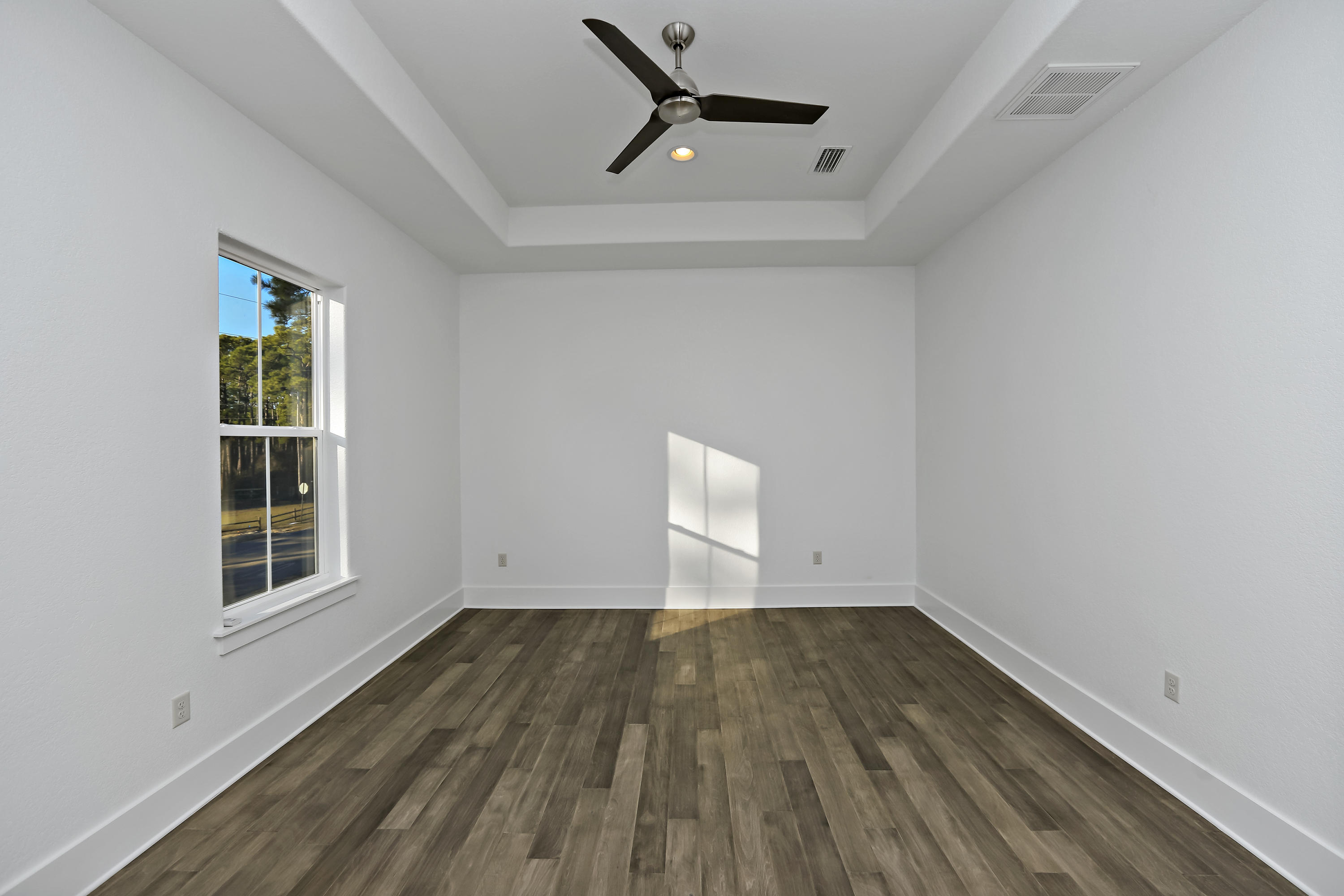 LAKEWOOD VILLAGE UNREC - Residential