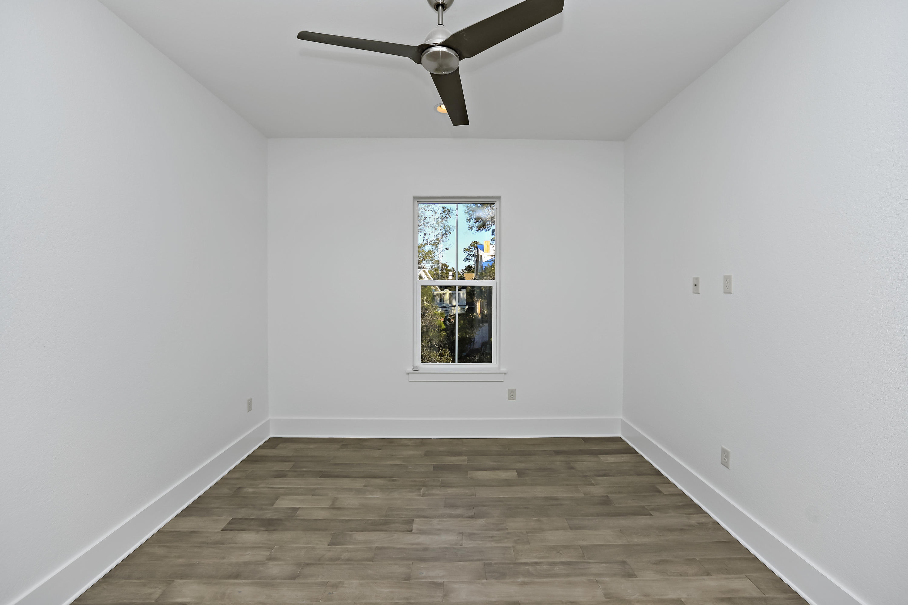 LAKEWOOD VILLAGE UNREC - Residential