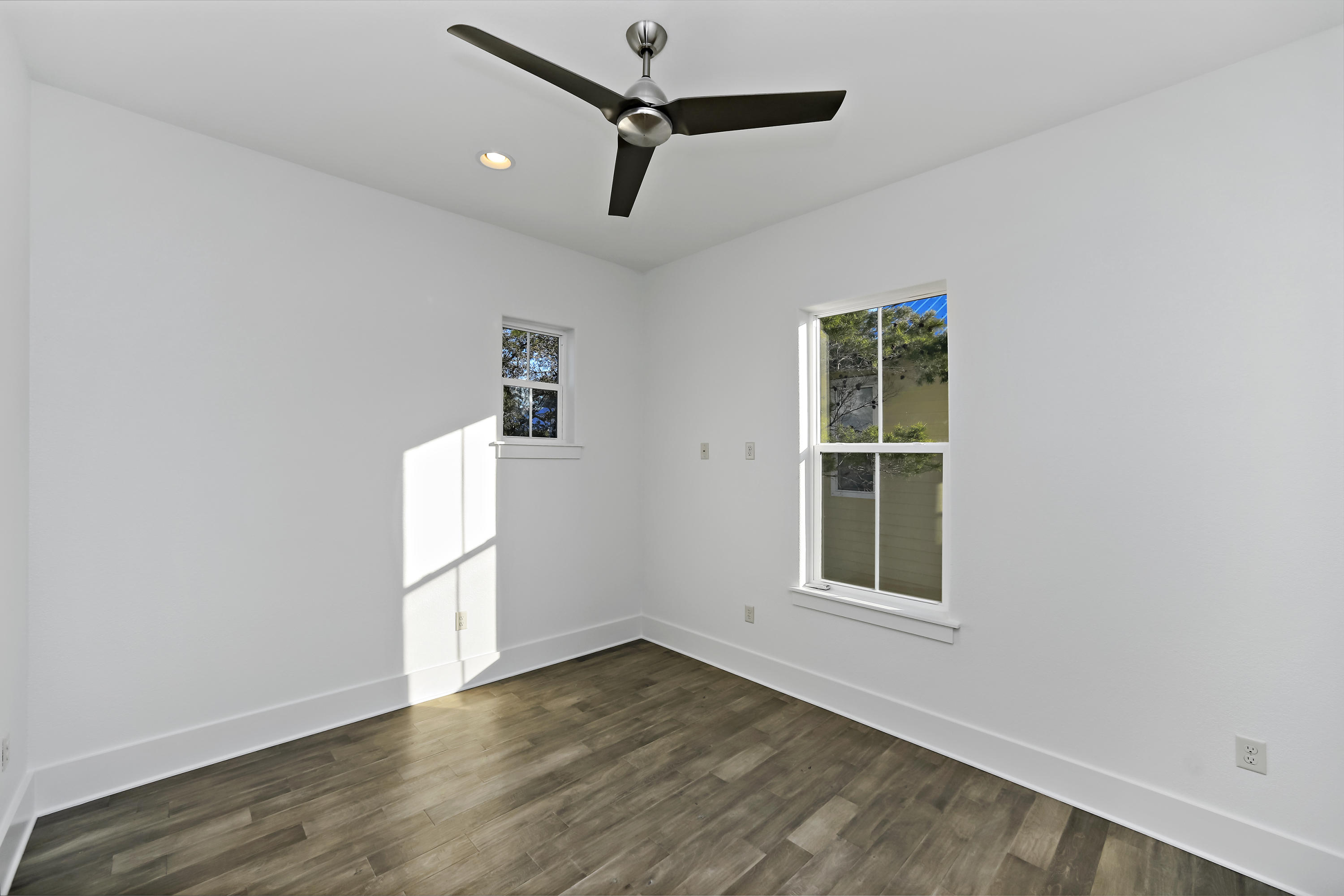 LAKEWOOD VILLAGE UNREC - Residential