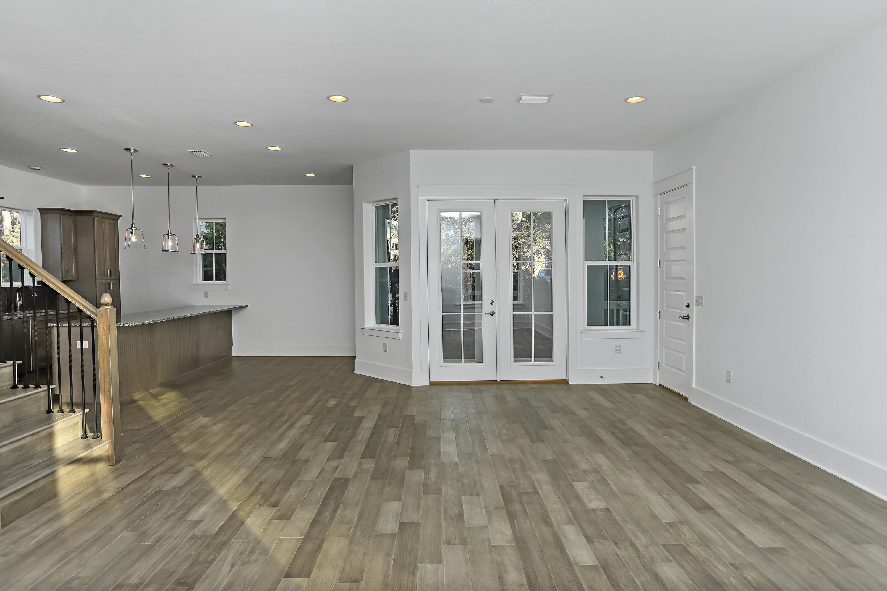 LAKEWOOD VILLAGE UNREC - Residential