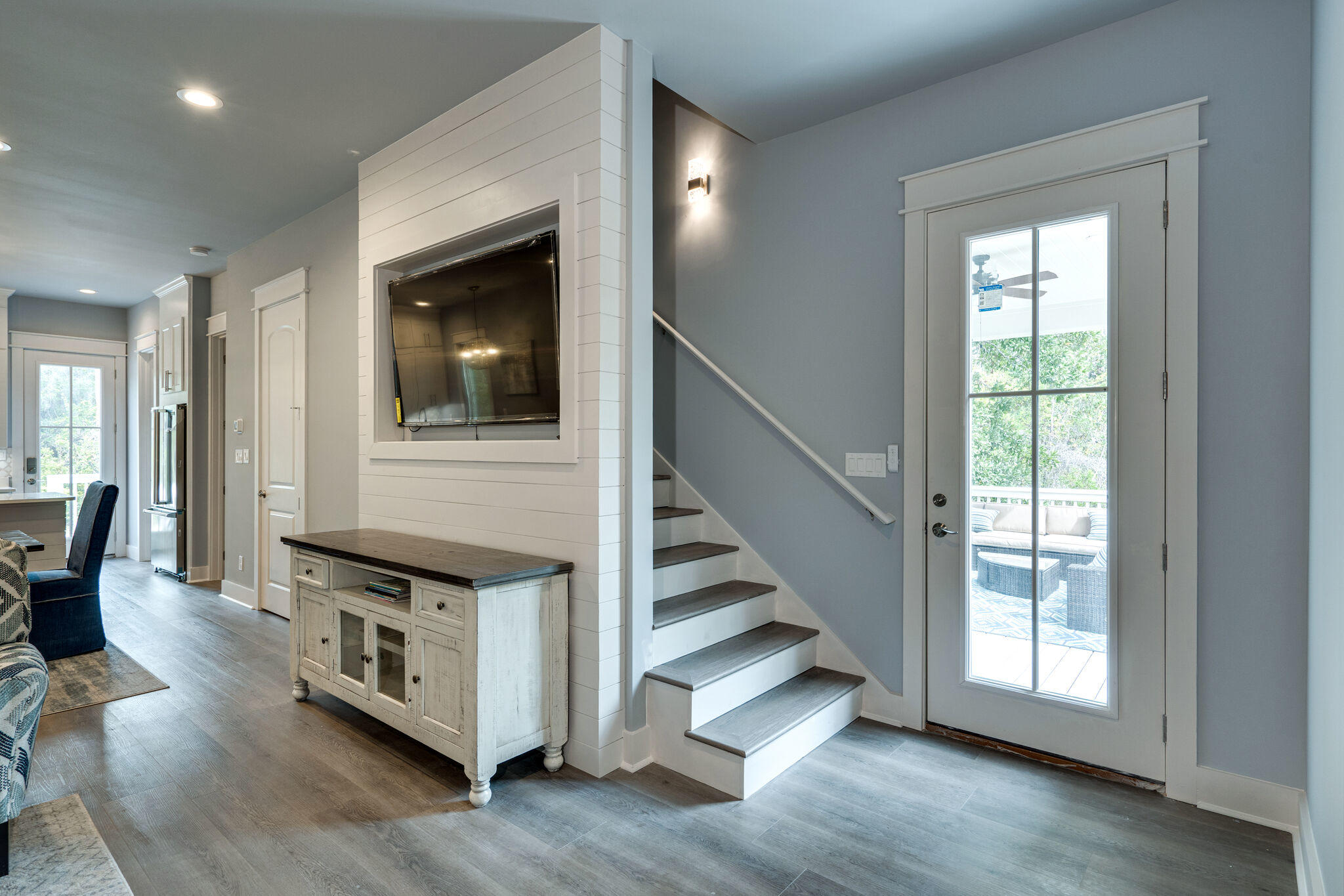 TREETOP VILLAGE - Residential