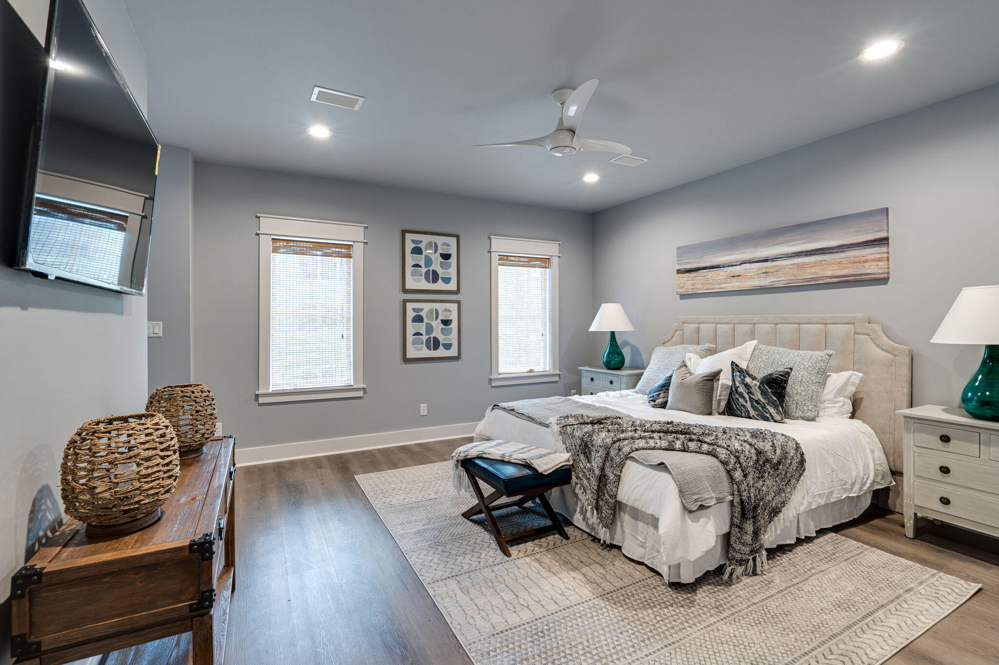 TREETOP VILLAGE - Residential