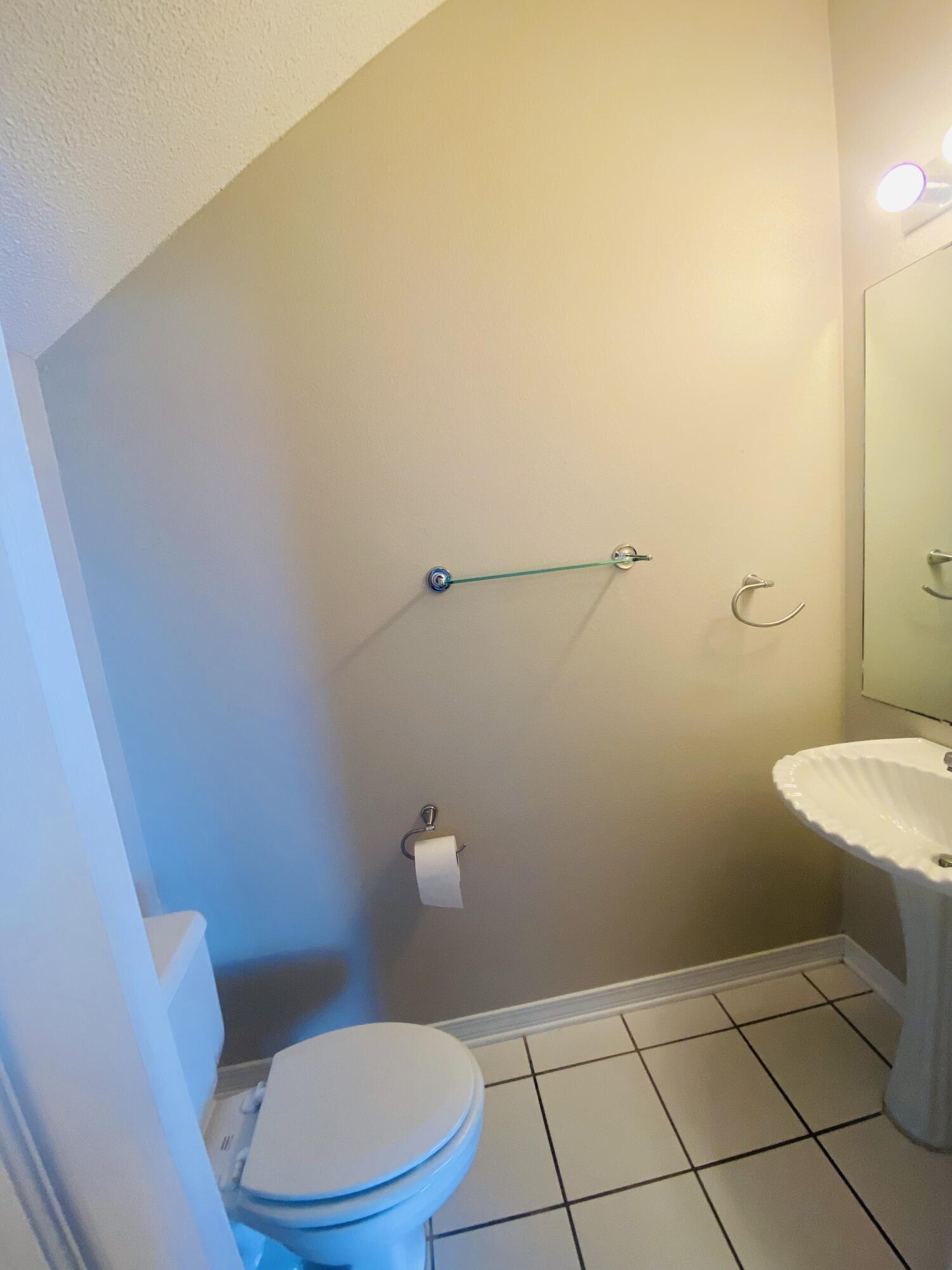 HIDDEN BAY VILLAGE - Residential Lease