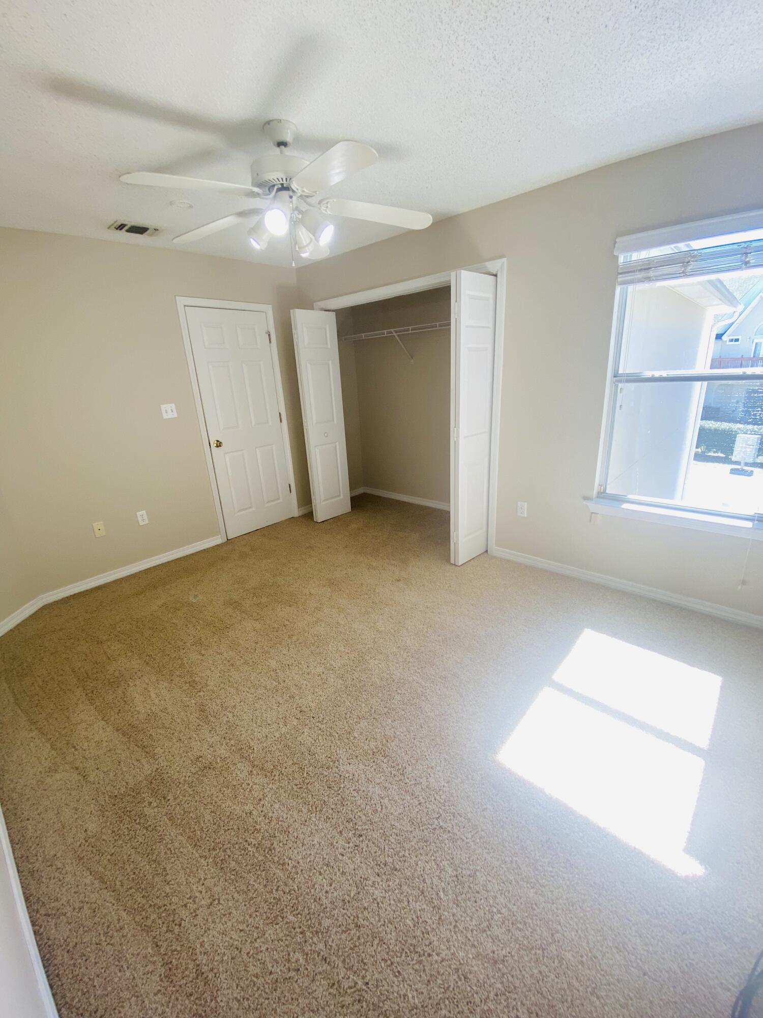 HIDDEN BAY VILLAGE - Residential Lease