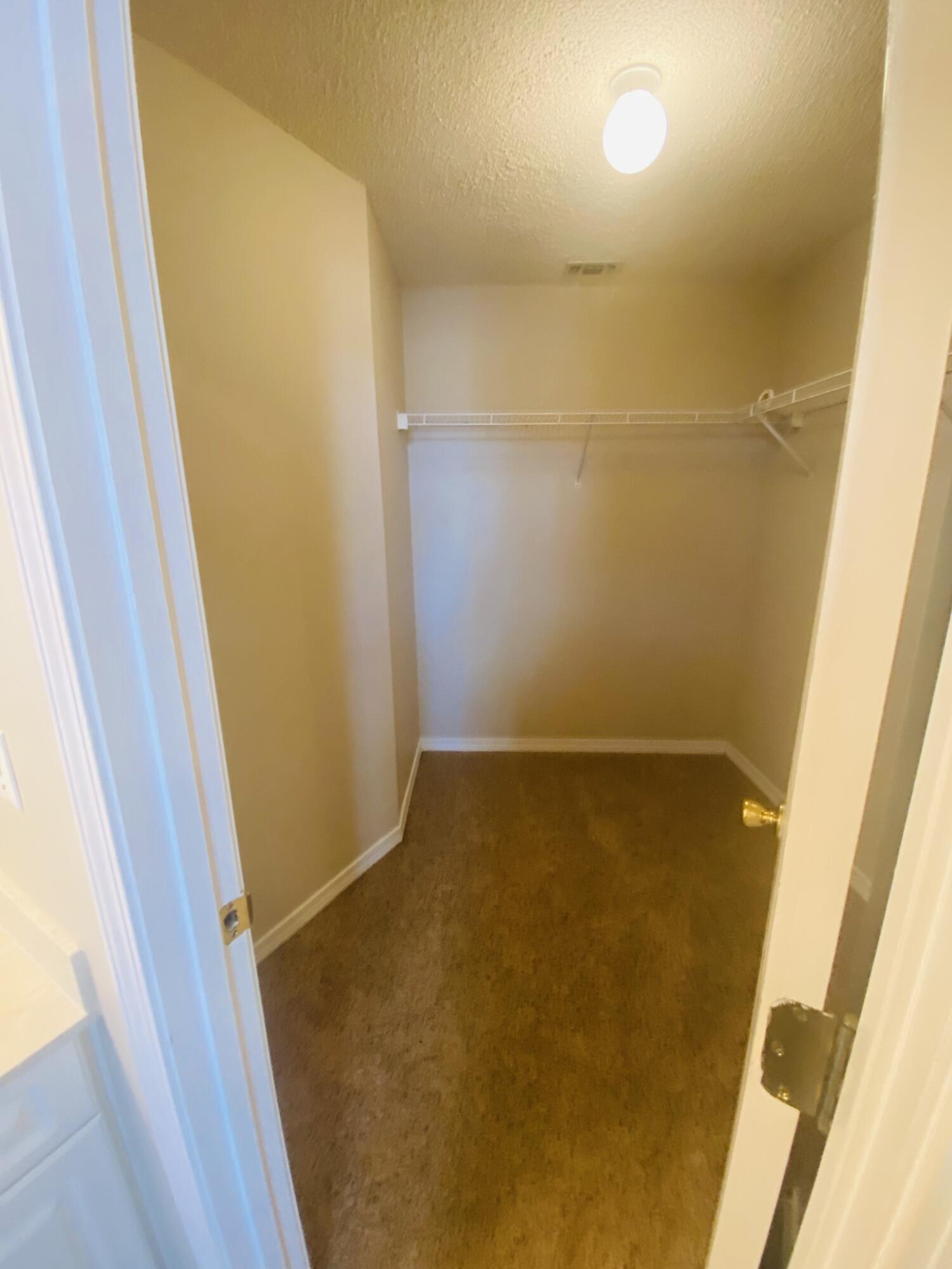 HIDDEN BAY VILLAGE - Residential Lease
