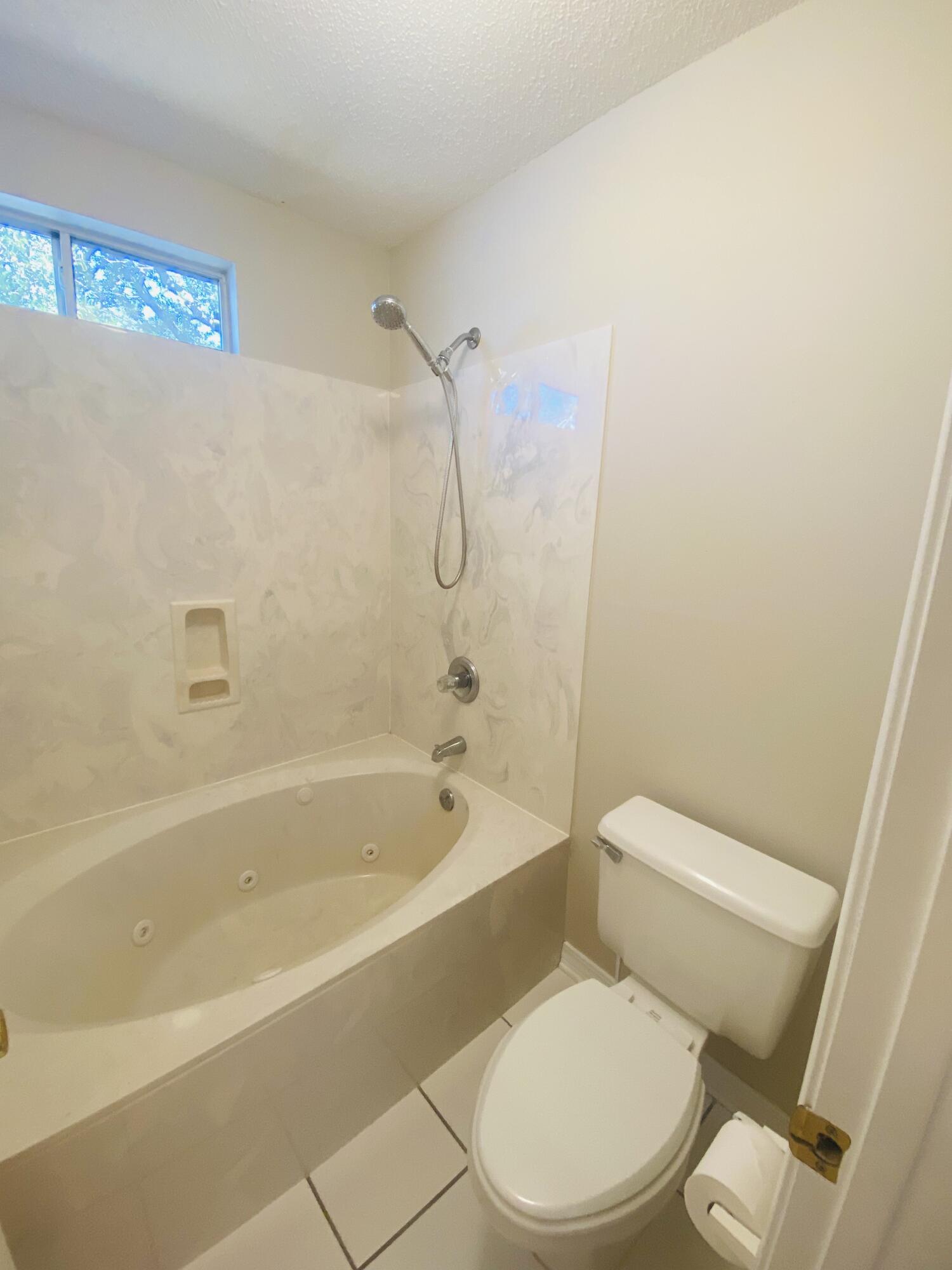HIDDEN BAY VILLAGE - Residential Lease