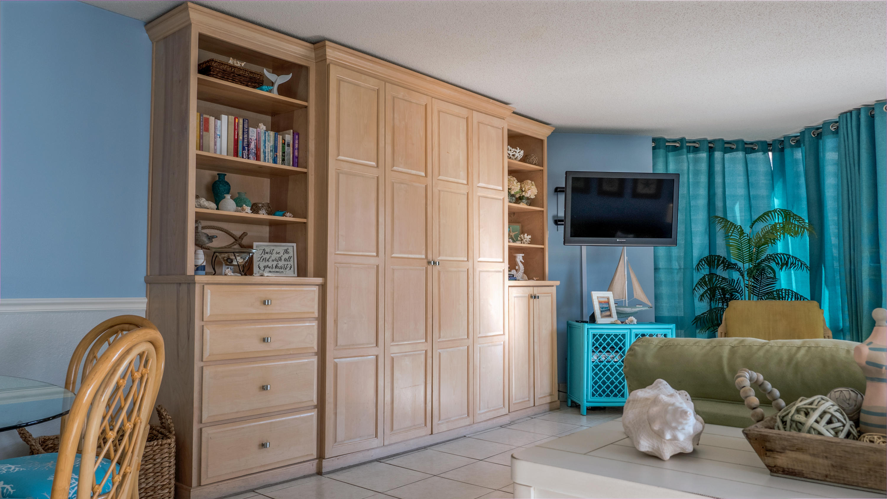 SUNBIRD CONDO - Residential