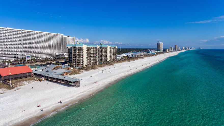 UPDATED PENTHOUSE! GULF FRONT END UNIT. GATED, SECURITY. Unit has been totally updated.  Extra large floor plan, Sleeps 6. MURPHY BED. This penthouse unit is larger than the other units in Sunbird. Open floor plan. UPDATES 2020: New Roller Shades, leather sofa & loveseat, freshly painted, windows, linens, artwork, decor, dishwasher, dishes & glasses. & hot water heater.  Stainless Appliances, Granite countertops in kitchen and bathroom.  Sunbird Complex has gone through a major renovation. New stucco, resealed & repainted exterior, new roof & railings. Tennis court, parking lot, and pool are being resurfaced. Balconies are being redone, about 90% completed.