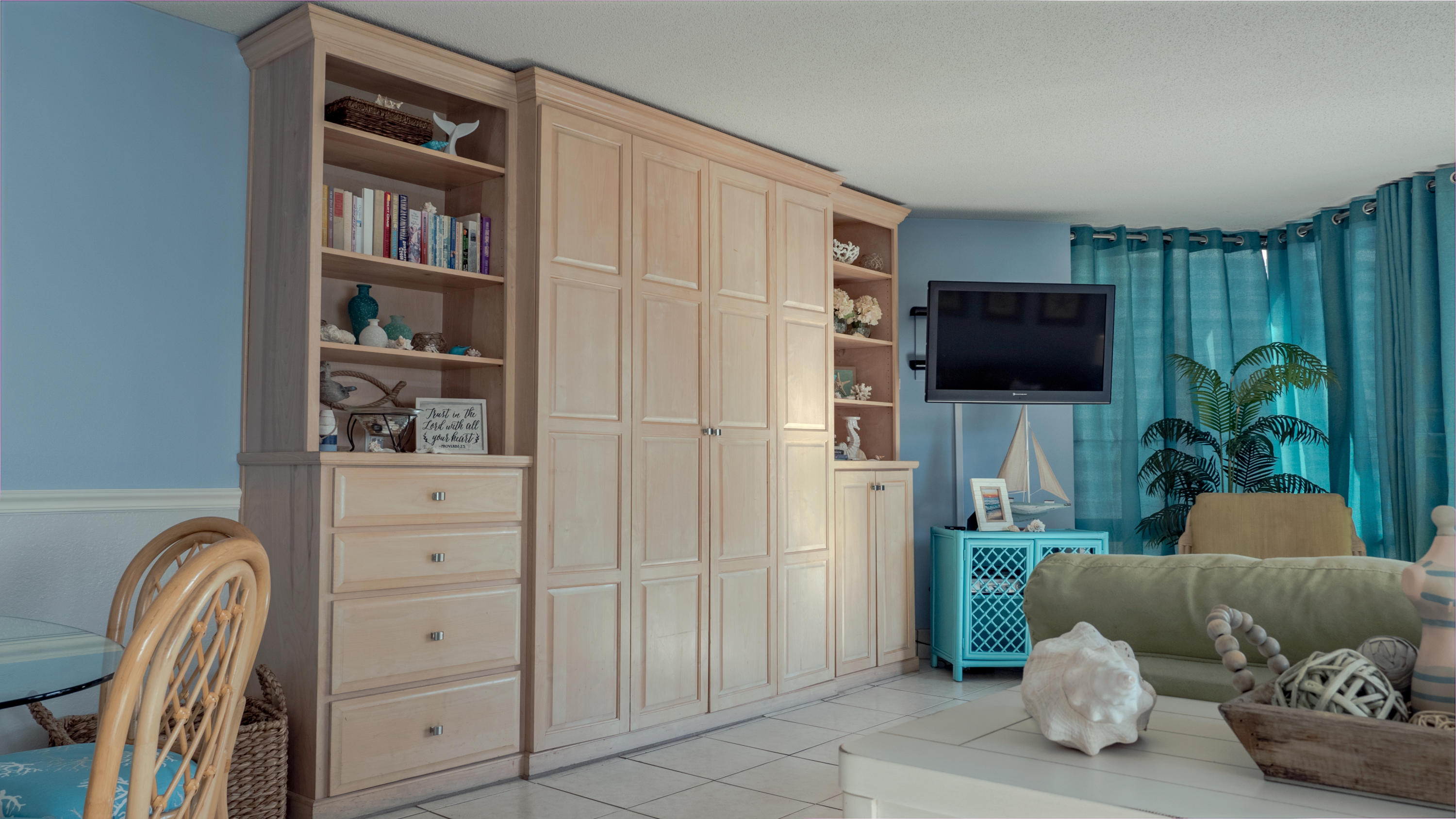 SUNBIRD CONDO - Residential