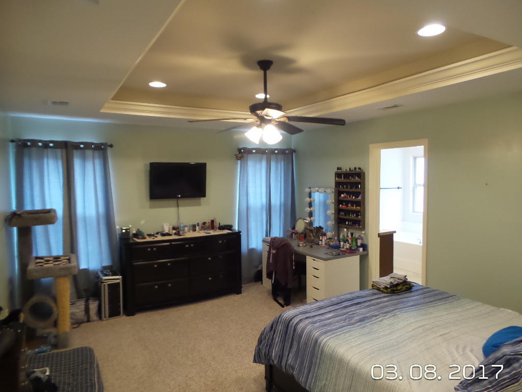 TRAILWOOD ESTATES - Residential Lease