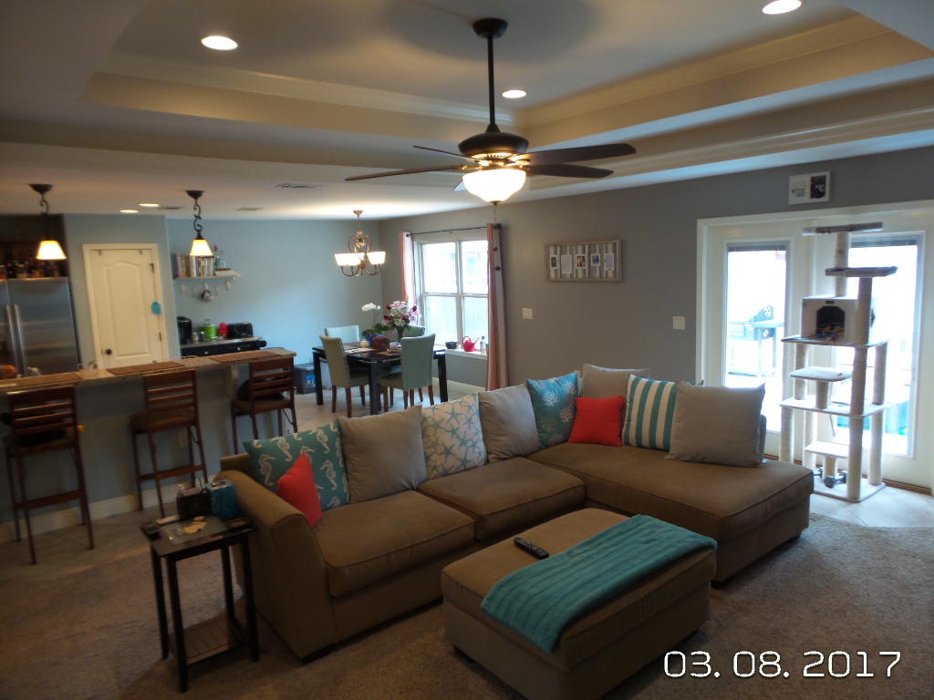 TRAILWOOD ESTATES - Residential Lease