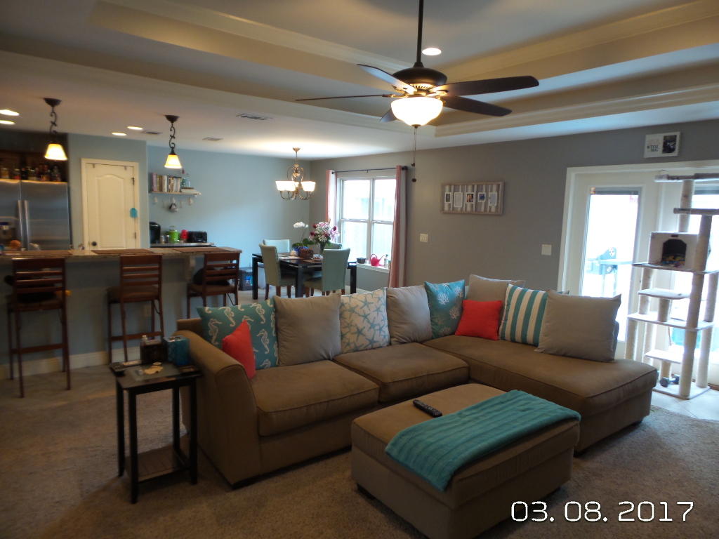 TRAILWOOD ESTATES - Residential Lease