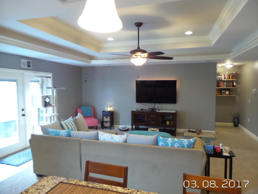 TRAILWOOD ESTATES - Residential Lease