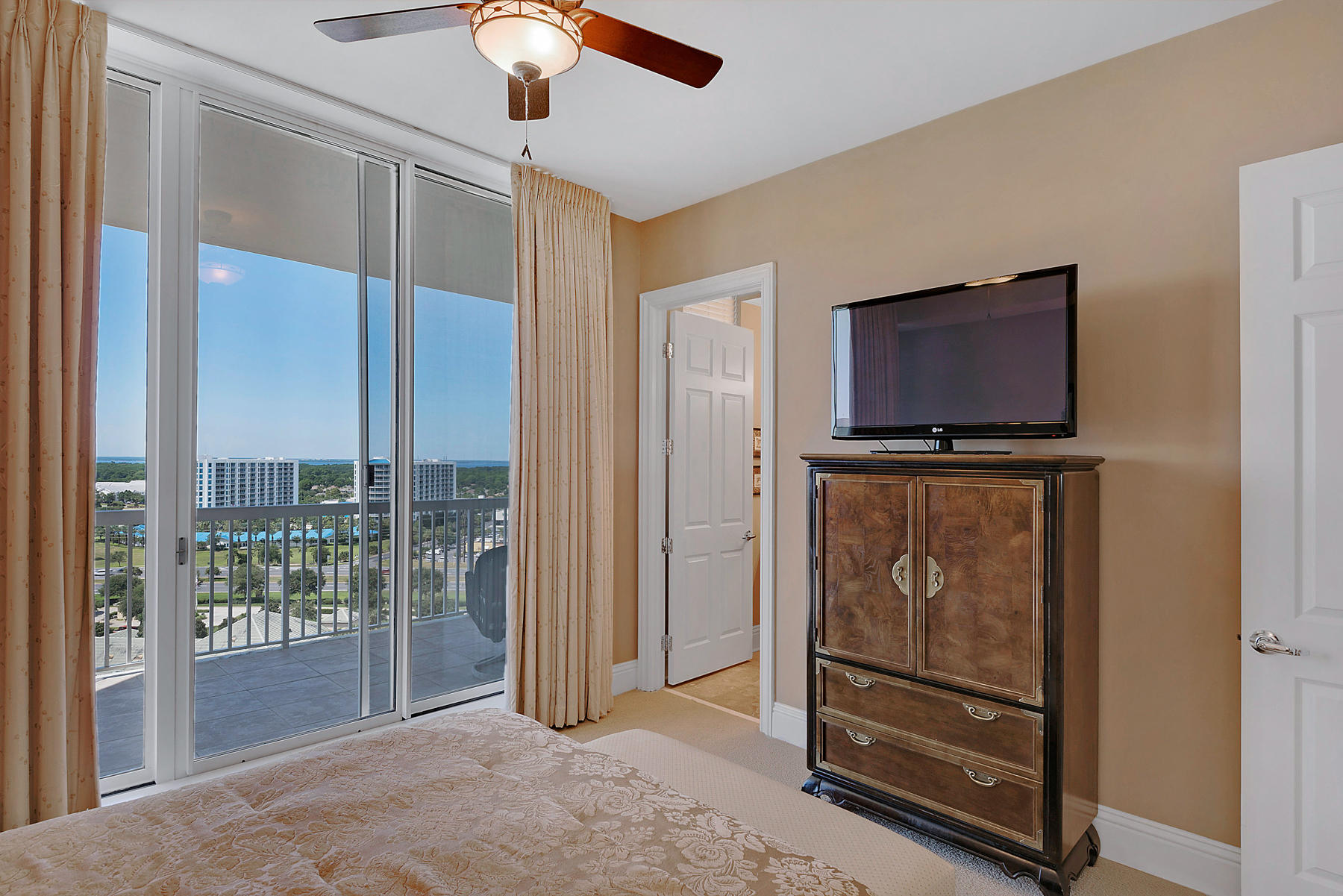 ST. BARTH AT SILVER - Residential