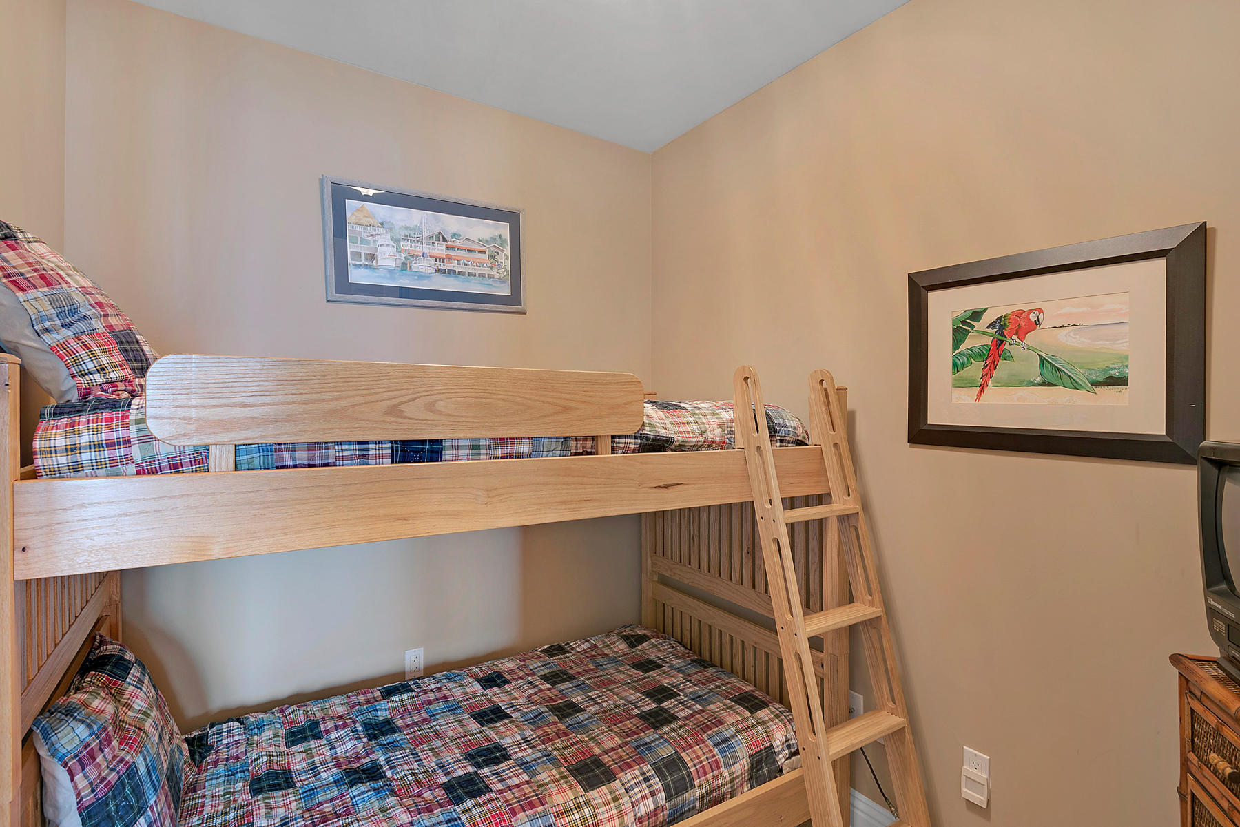 ST. BARTH AT SILVER - Residential