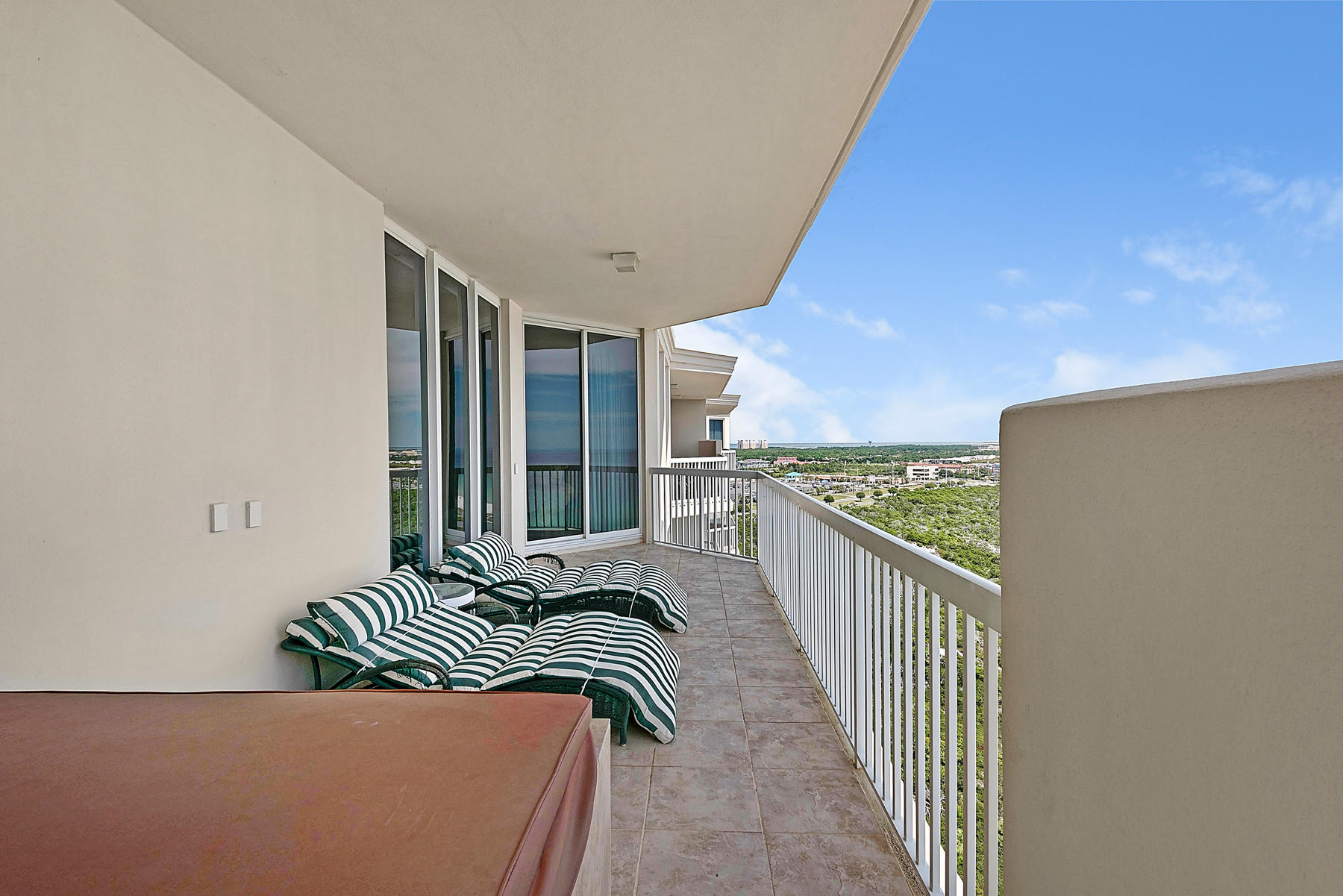 ST. BARTH AT SILVER - Residential