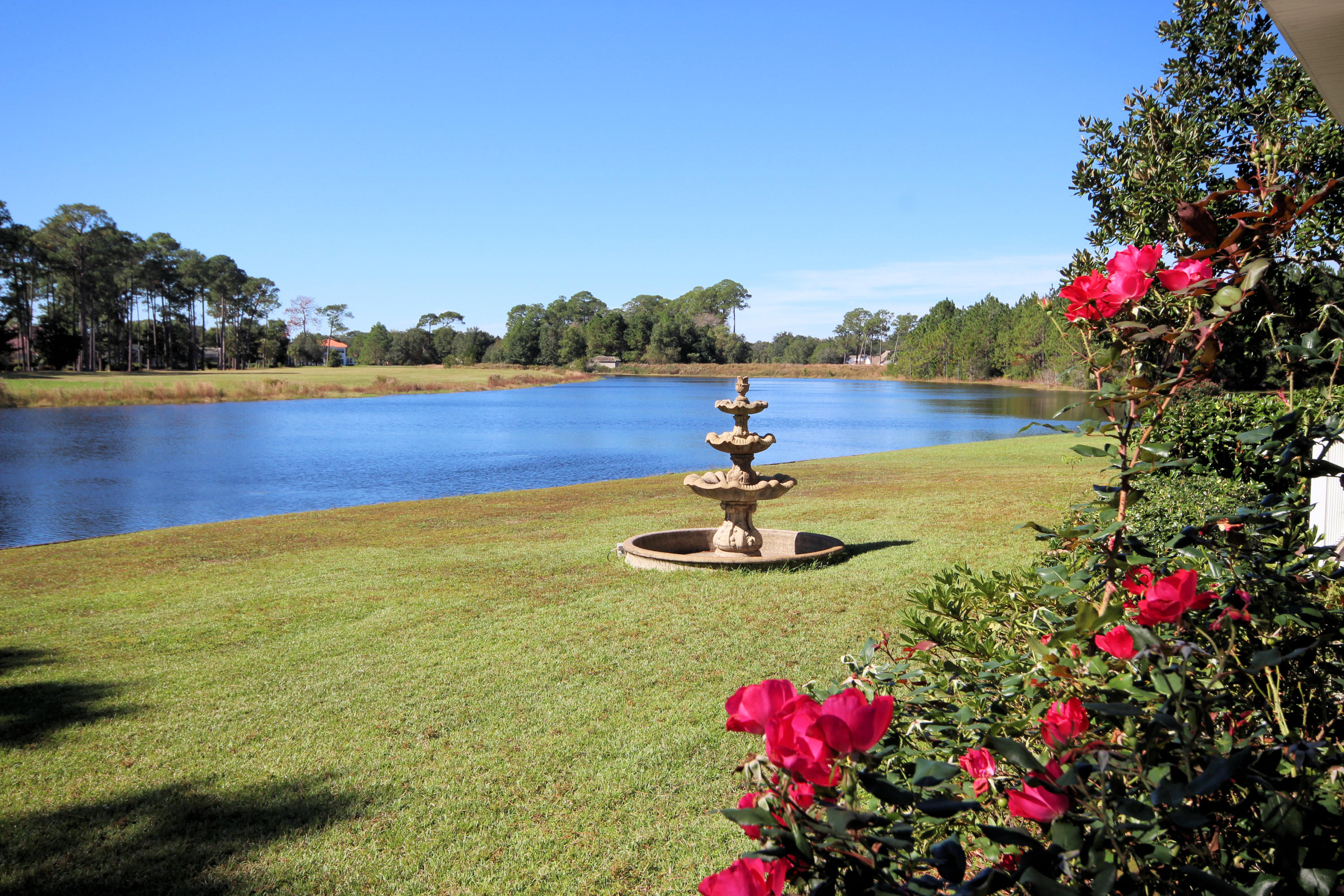 MAGNOLIA LAKE S/D AT BLUEWATER BAY - Residential