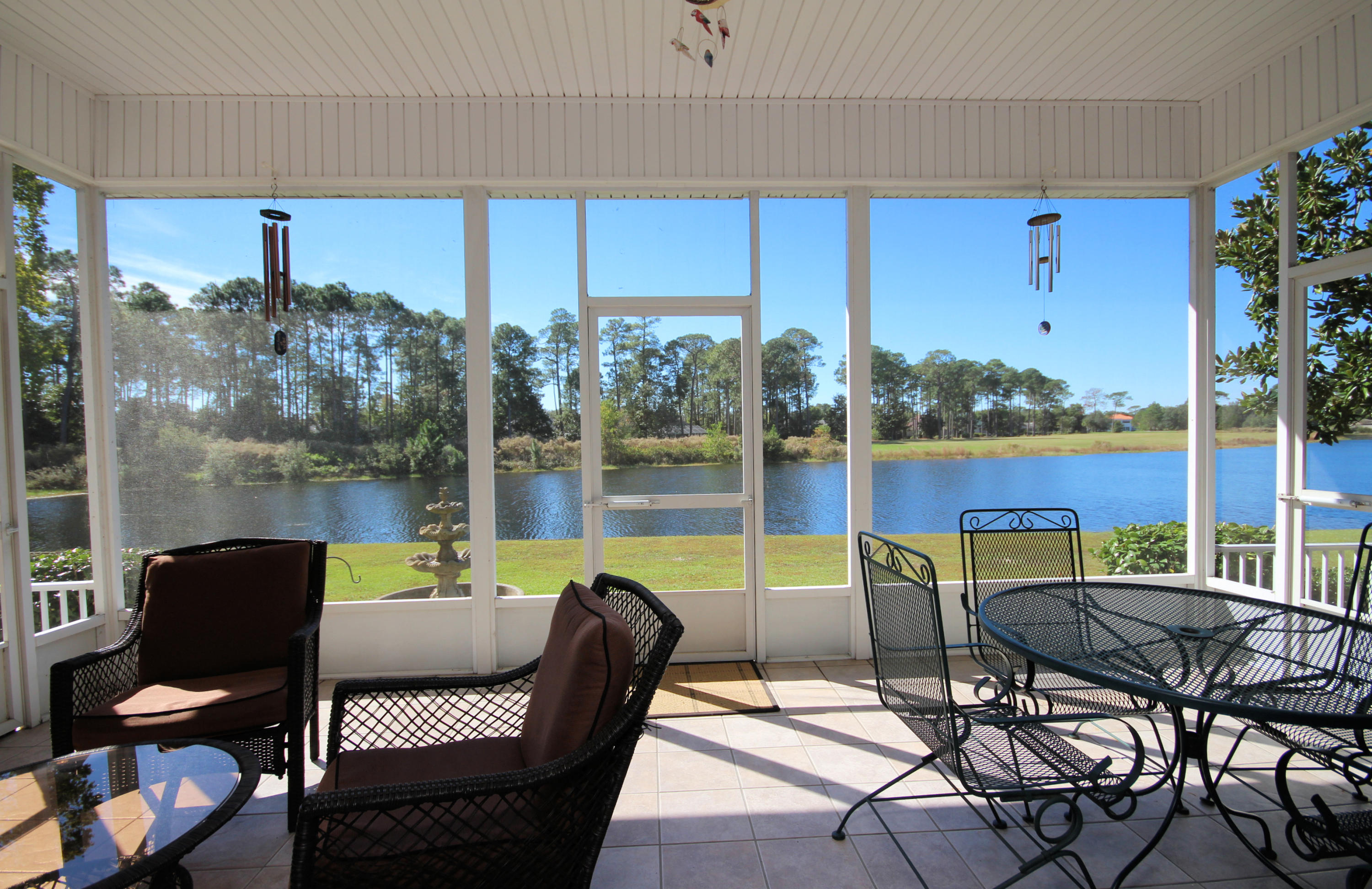 MAGNOLIA LAKE S/D AT BLUEWATER BAY - Residential