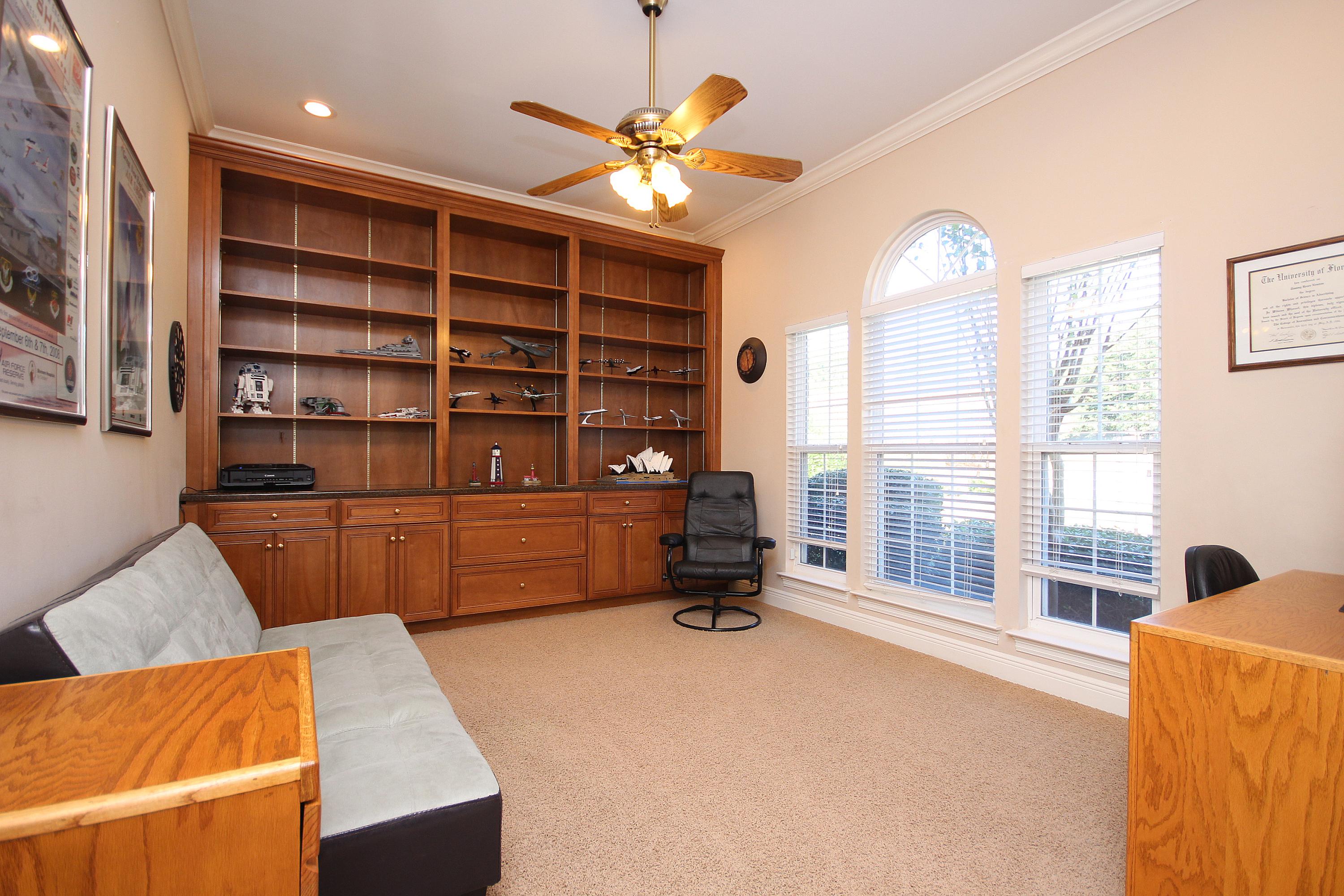 MAGNOLIA LAKE S/D AT BLUEWATER BAY - Residential