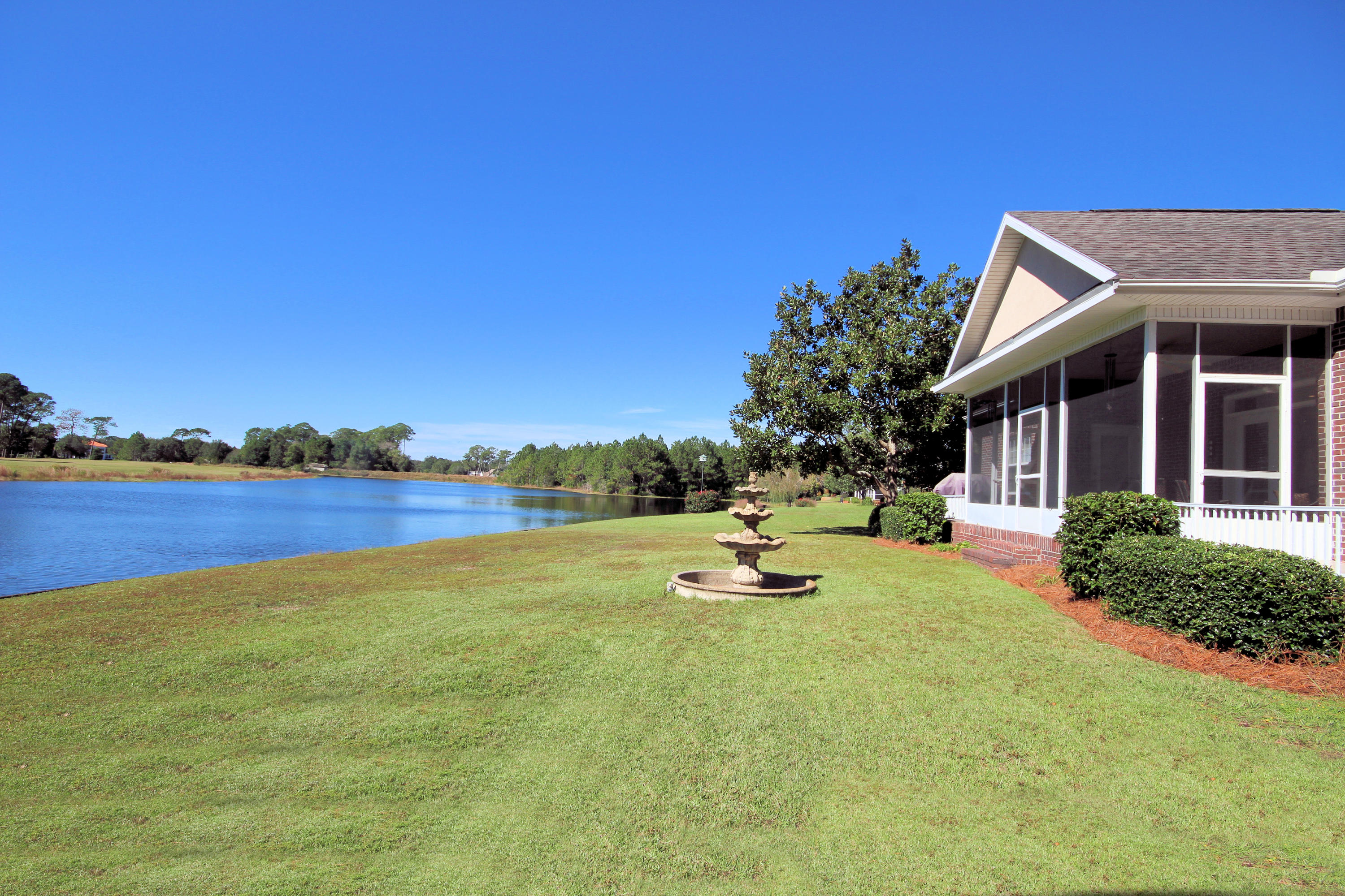 MAGNOLIA LAKE S/D AT BLUEWATER BAY - Residential