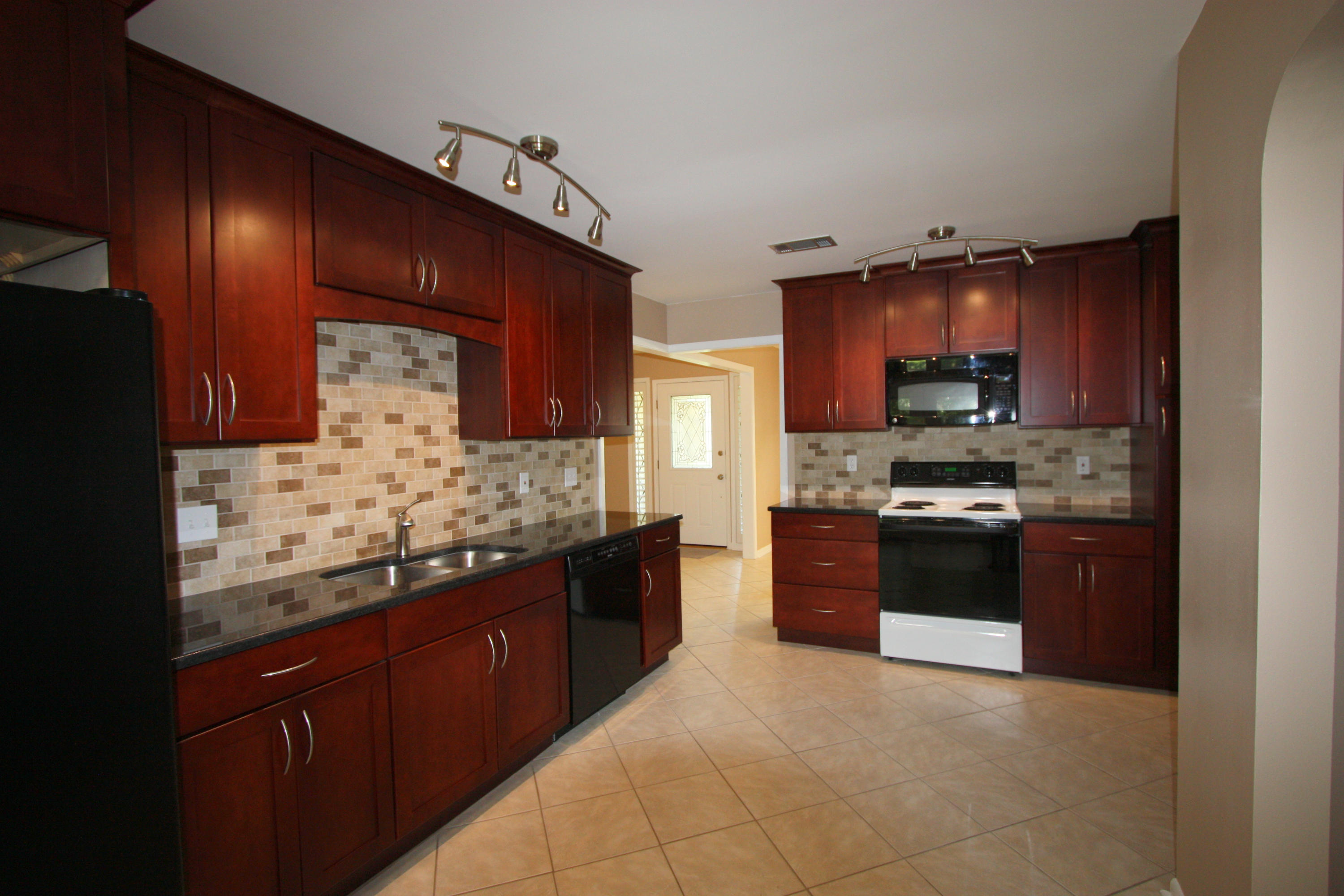 BLUEWATER BAY VILLAGE 1B - Residential